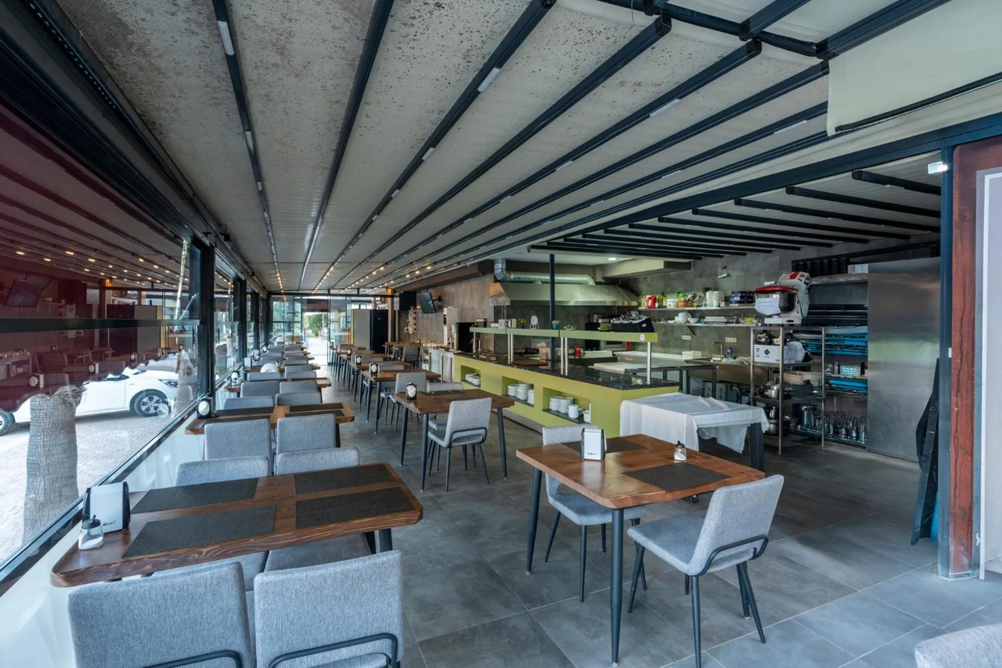 Restaurant/places to eat in Lara Beach Homes