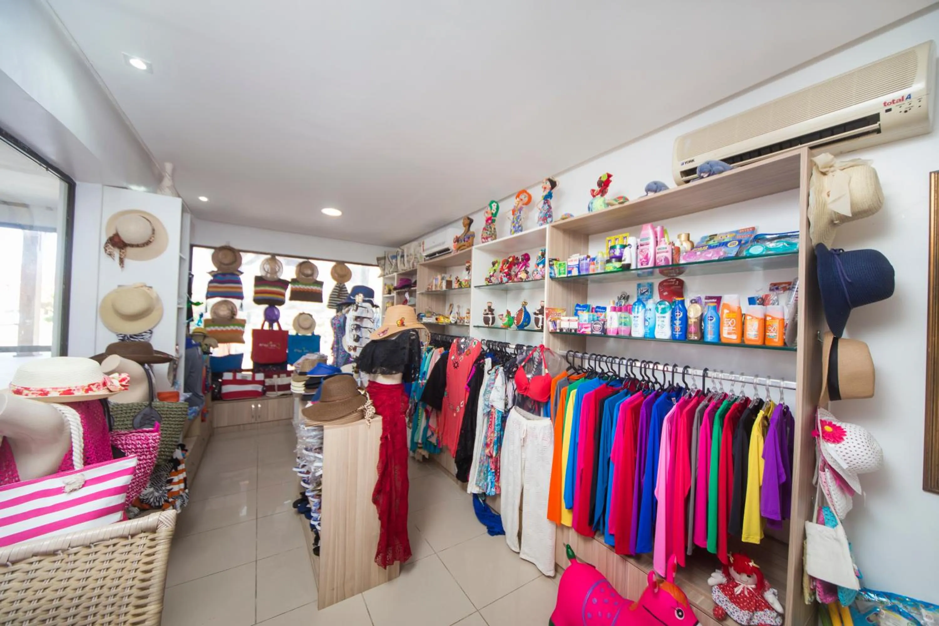 On-site shops in Makai Resort All Inclusive Convention Aracaju