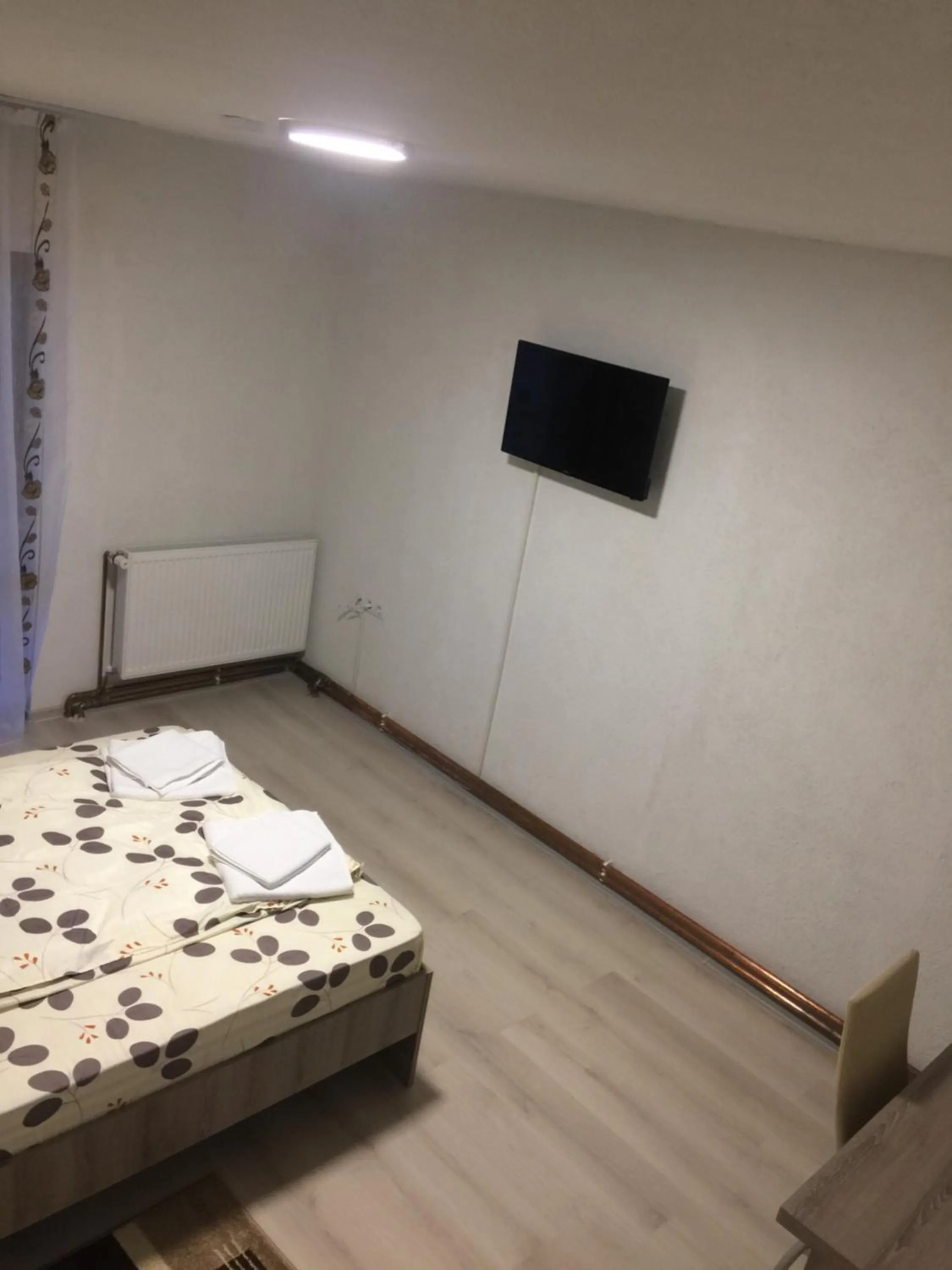 Bed in Pensiunea La Gagea