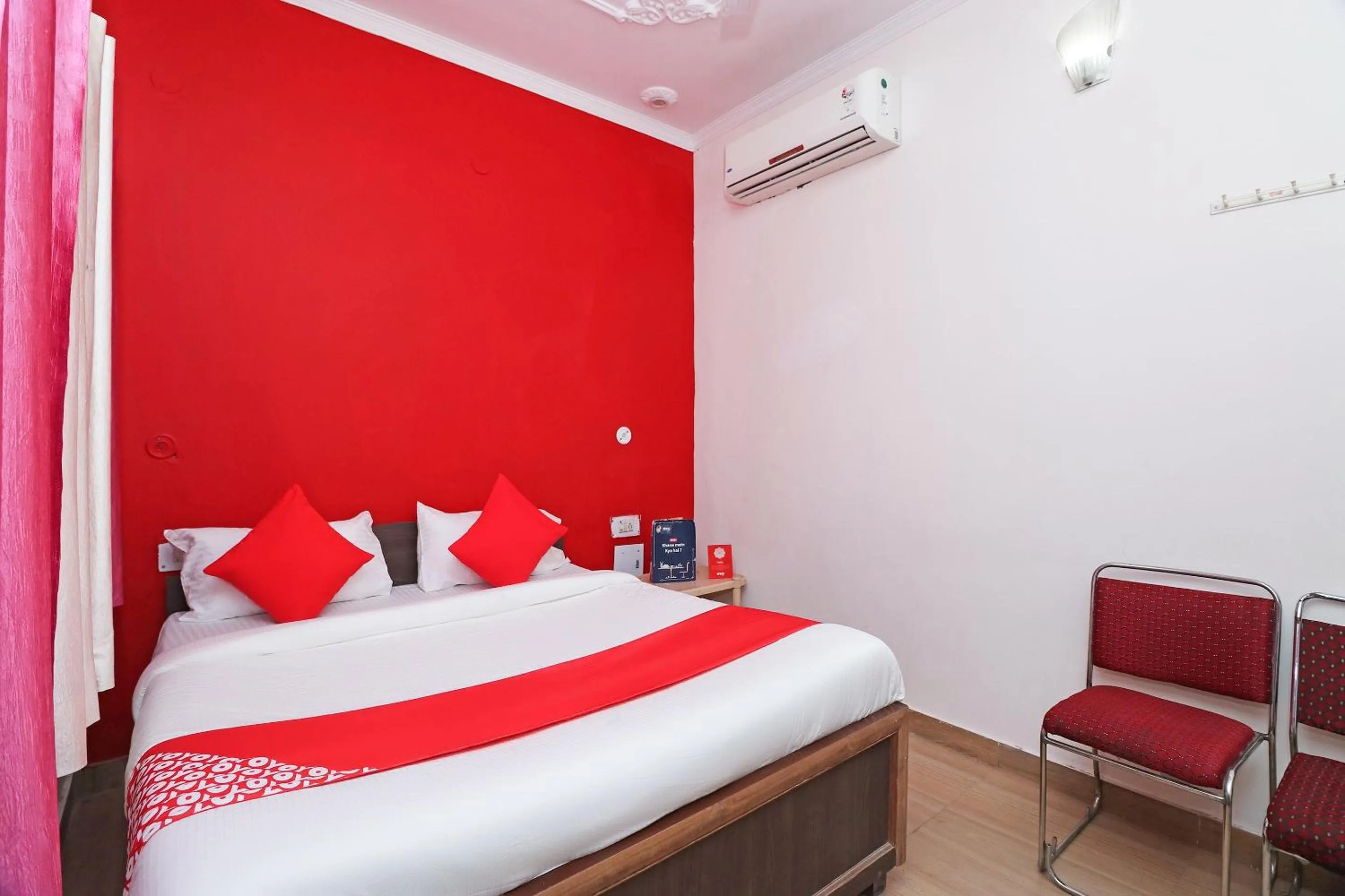 Bedroom in Hotel O Mahalaxmi Palace