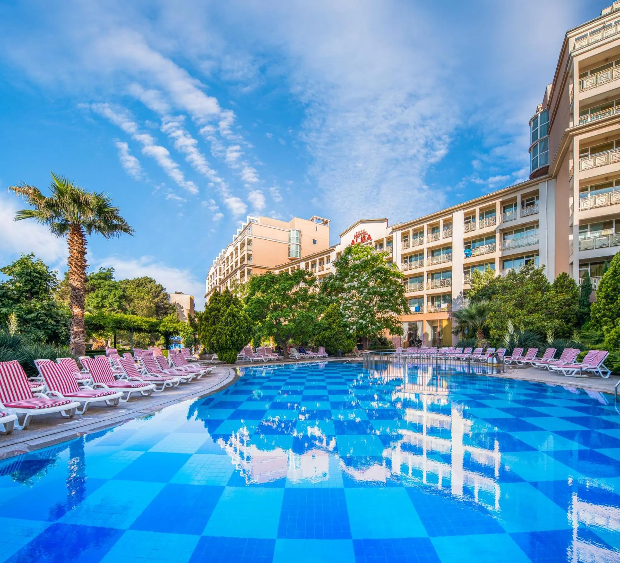 Swimming pool in Hotel Alba - All inclusive