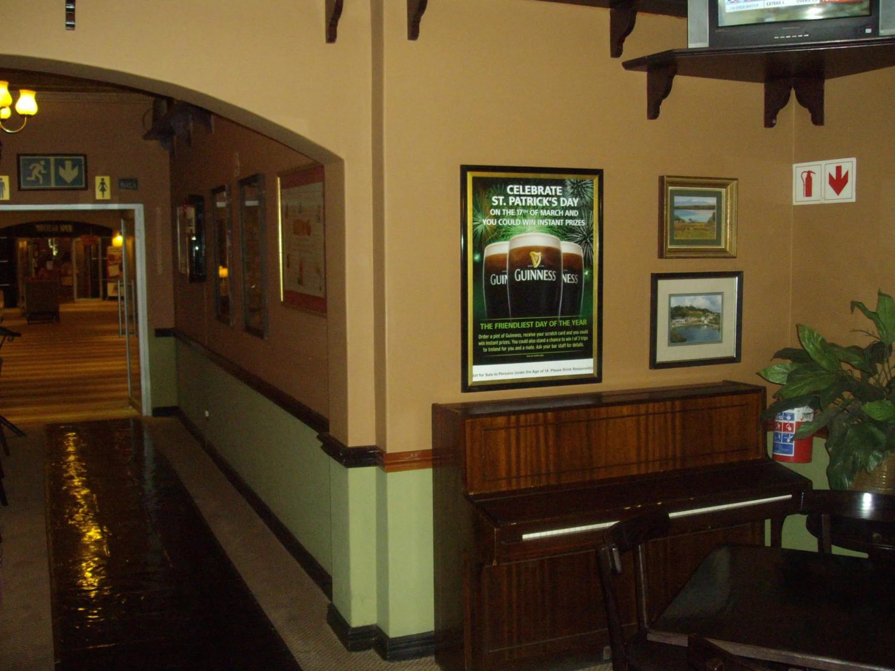 Decorative detail in Garden Court OR Tambo International Airport