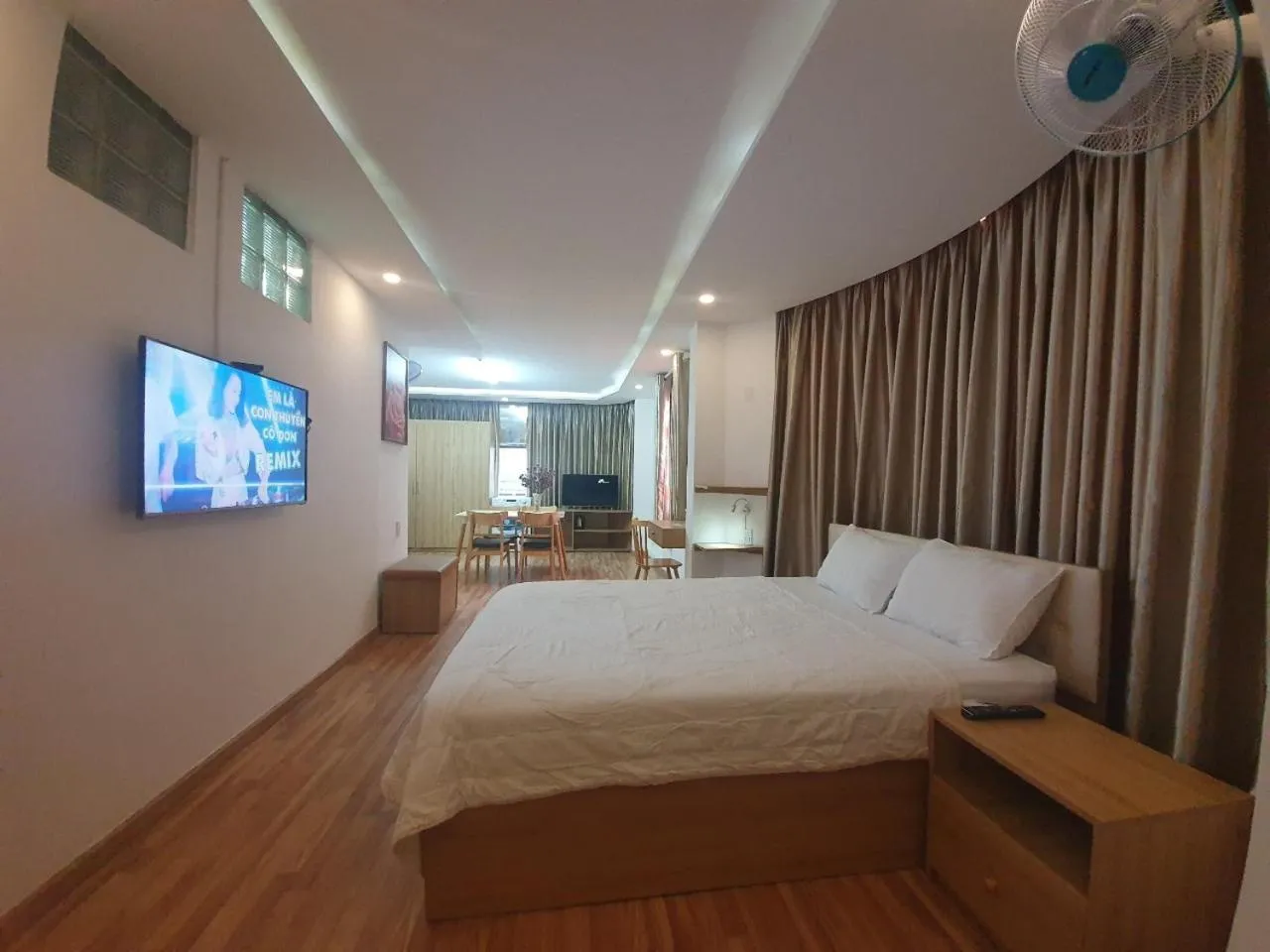 Bedroom, Bed in City Backpackers Hostel