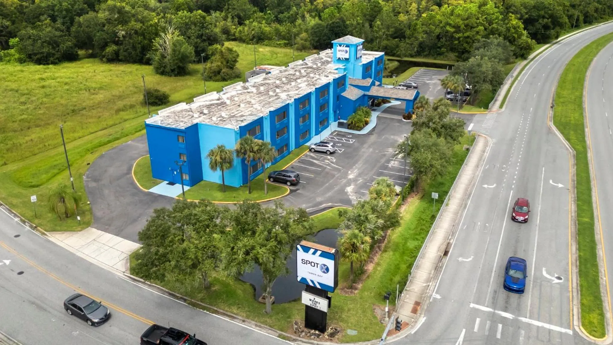 Bird's eye view in SPOT X Hotel Tampa - Wesley Chapel by The Red Collection