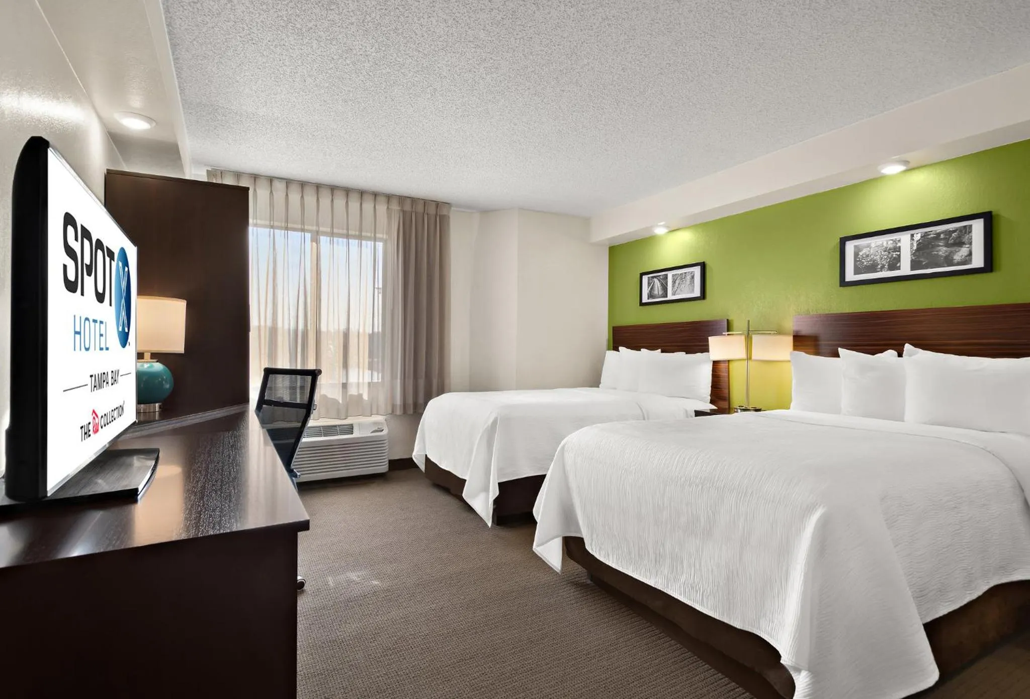 Business facilities, Bed in SPOT X Hotel Tampa - Wesley Chapel by The Red Collection