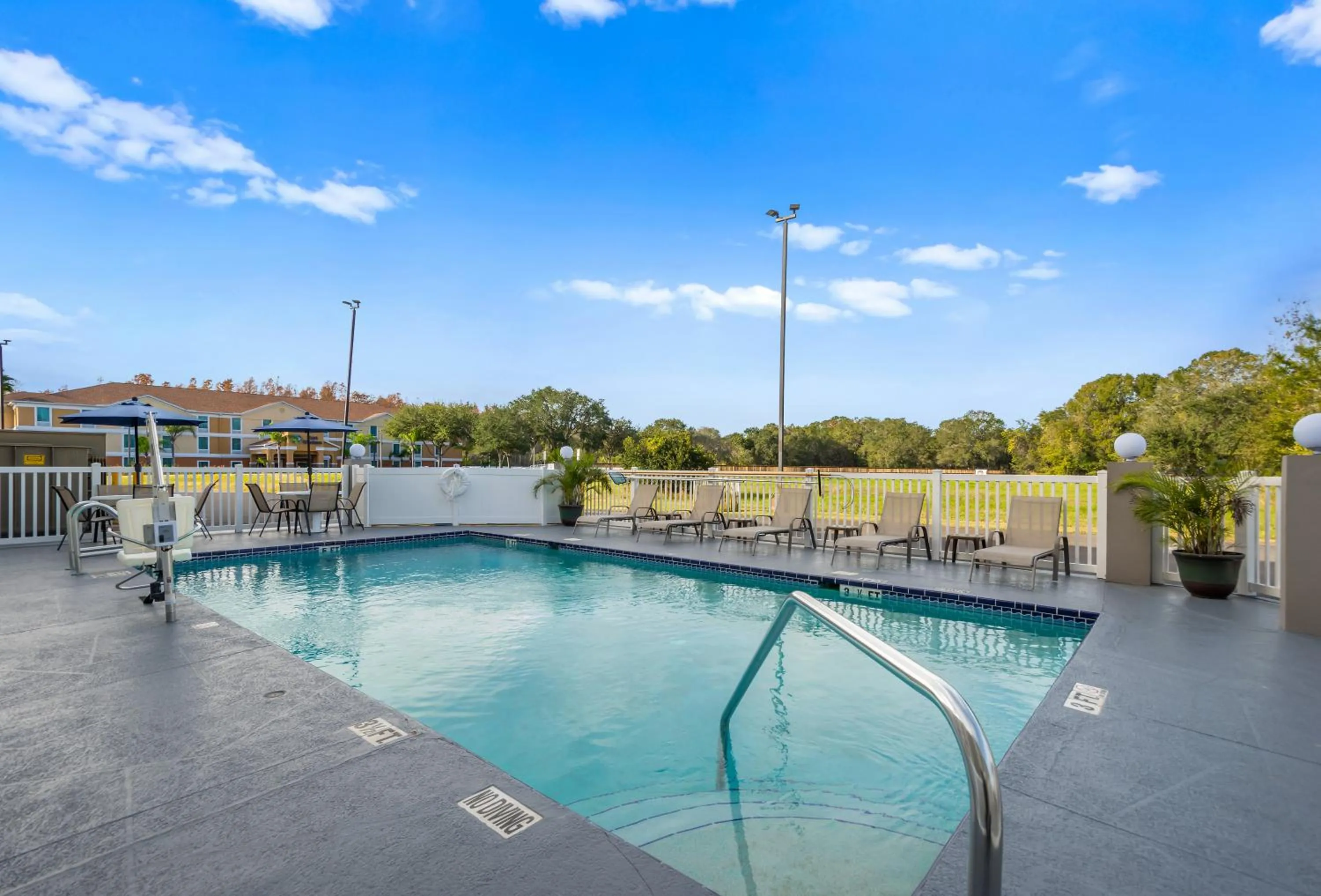 Swimming pool in SPOT X Hotel Tampa - Wesley Chapel by The Red Collection