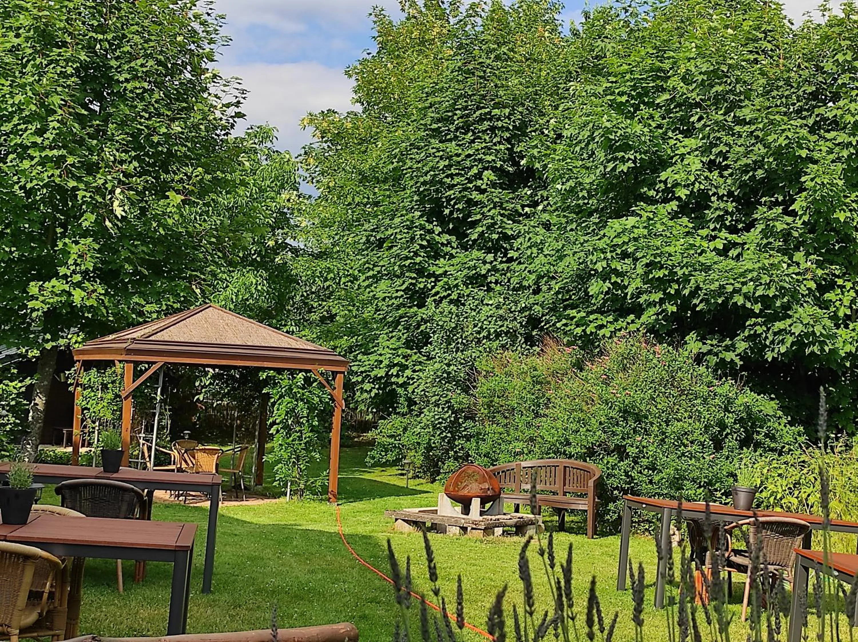 Garden in Gästehaus Hoxel