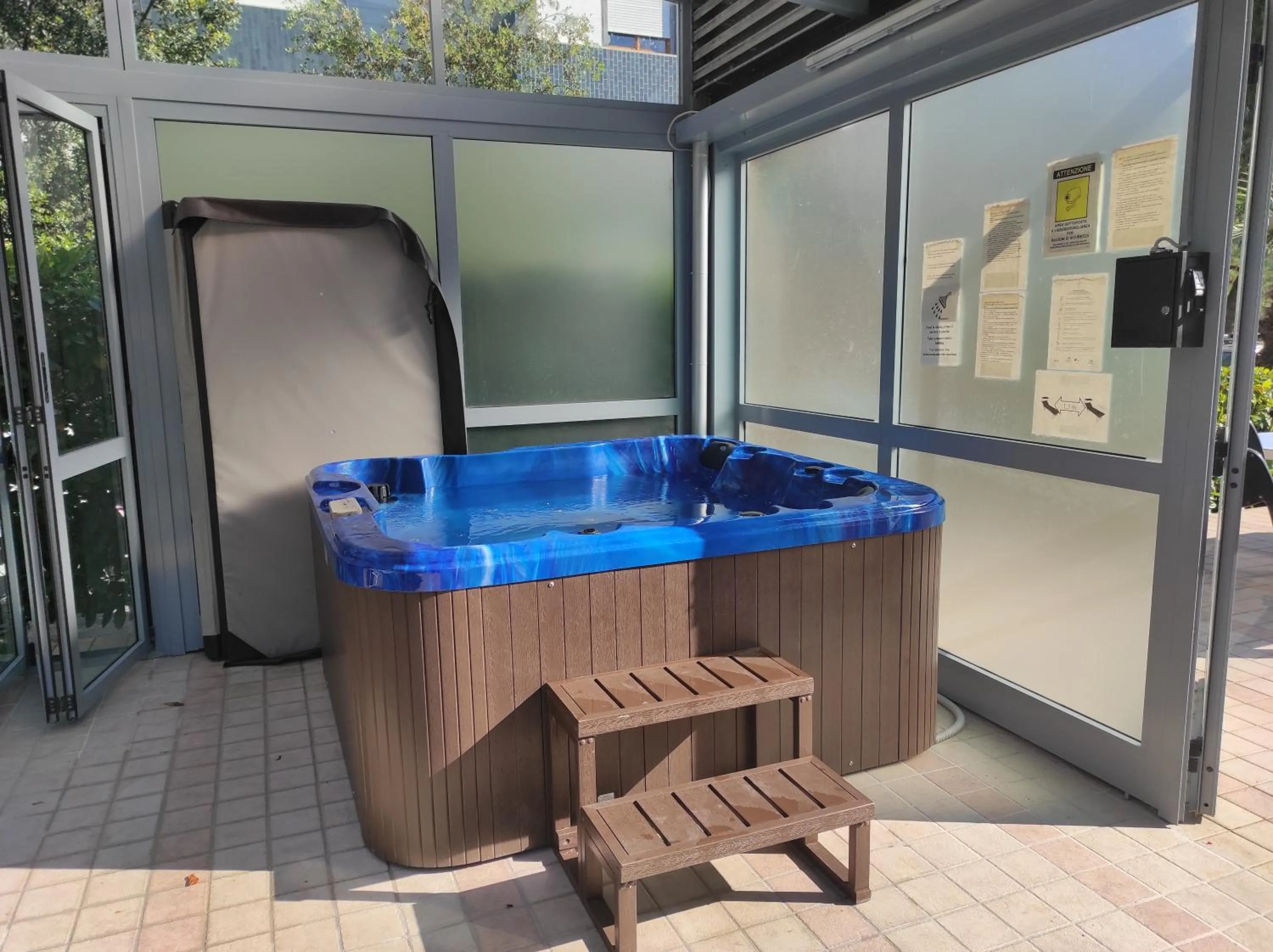 Hot Tub in Hotel Ai Pini