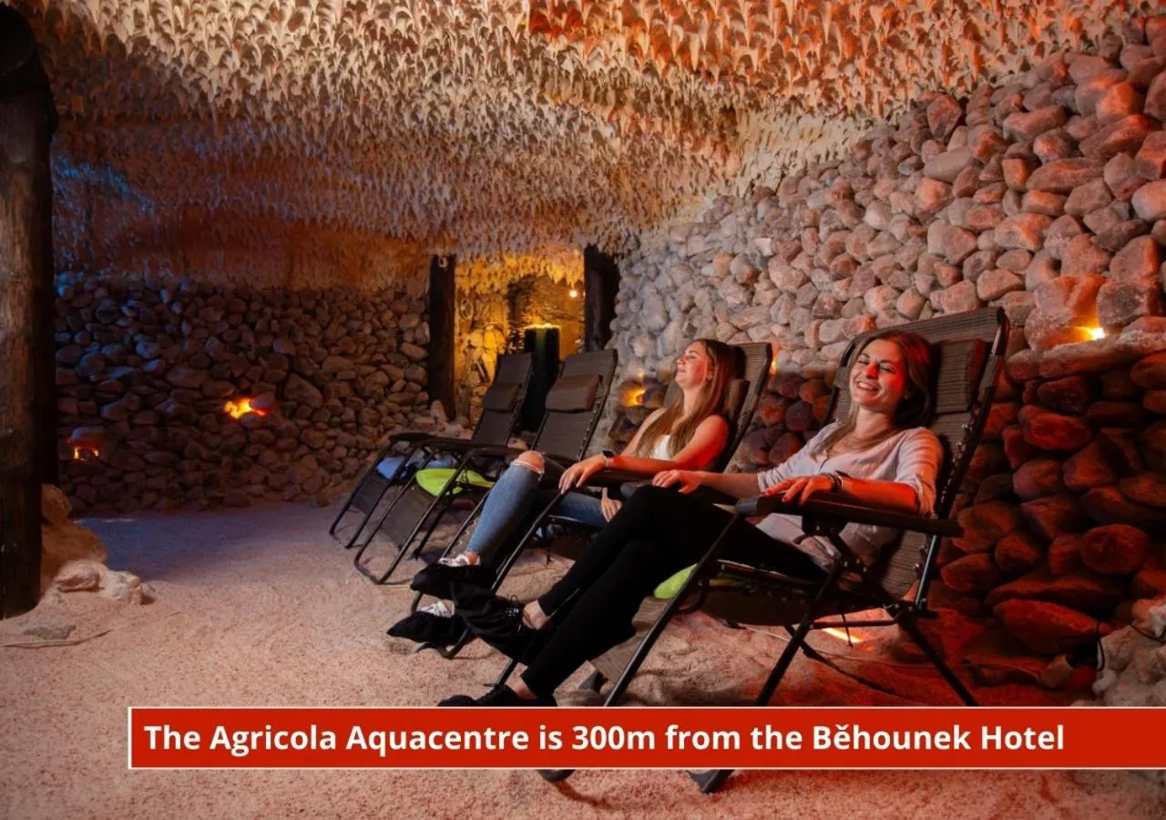 People in Hotel Běhounek