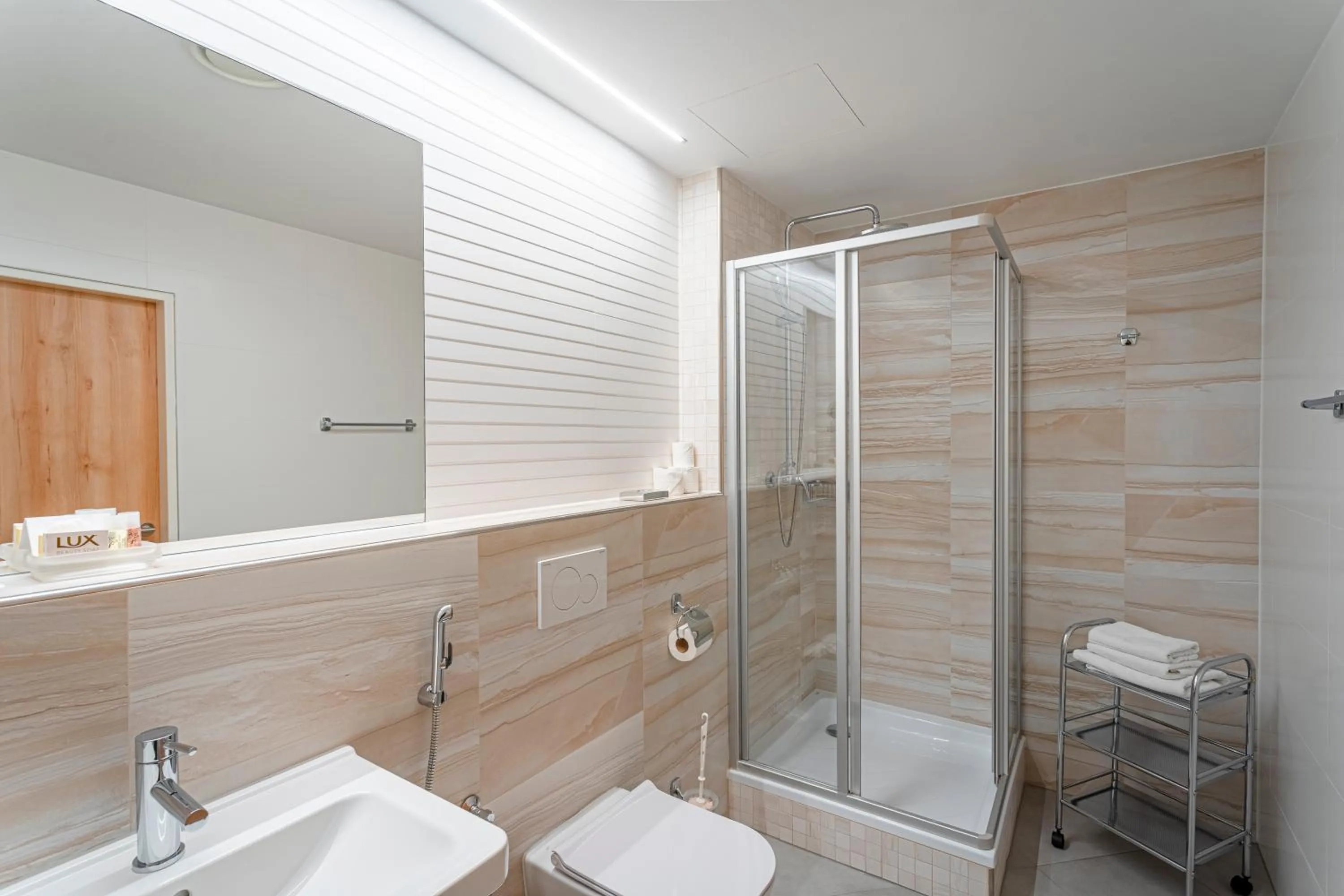 Shower in Hotel Běhounek