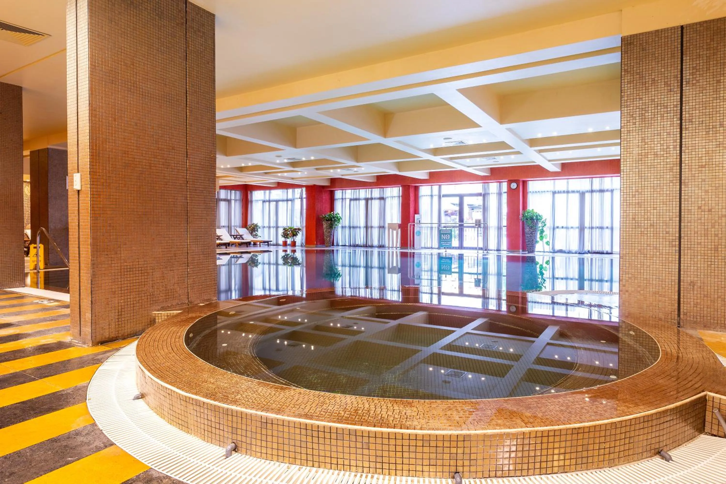 Hot Tub in Barcelo Royal Beach - All Inclusive