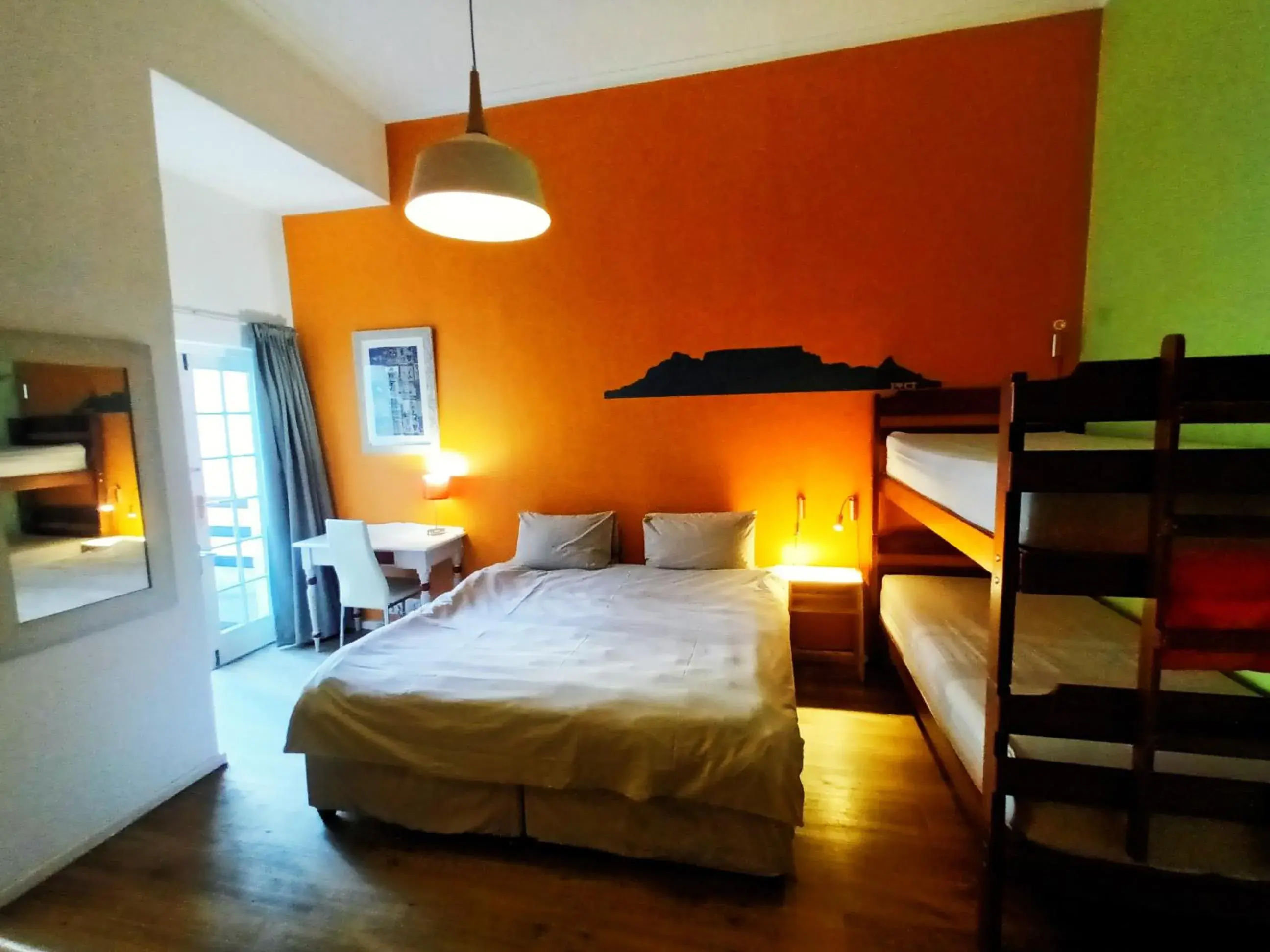 Quadruple Room - single occupancy in House on the Hill Quadruple Room - single occupancy in House on the Hill