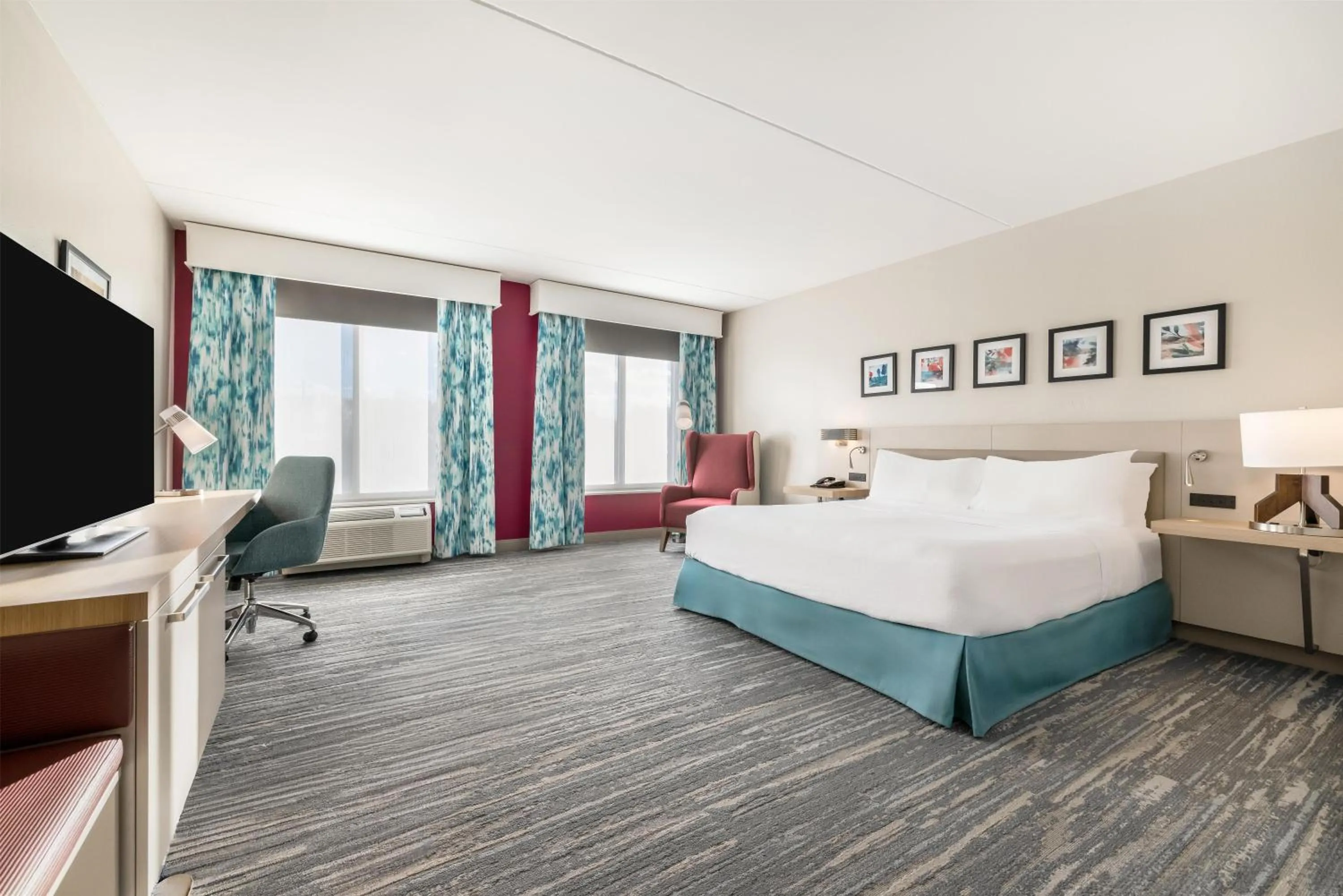 Bed in Hilton Garden Inn Mystic/Groton