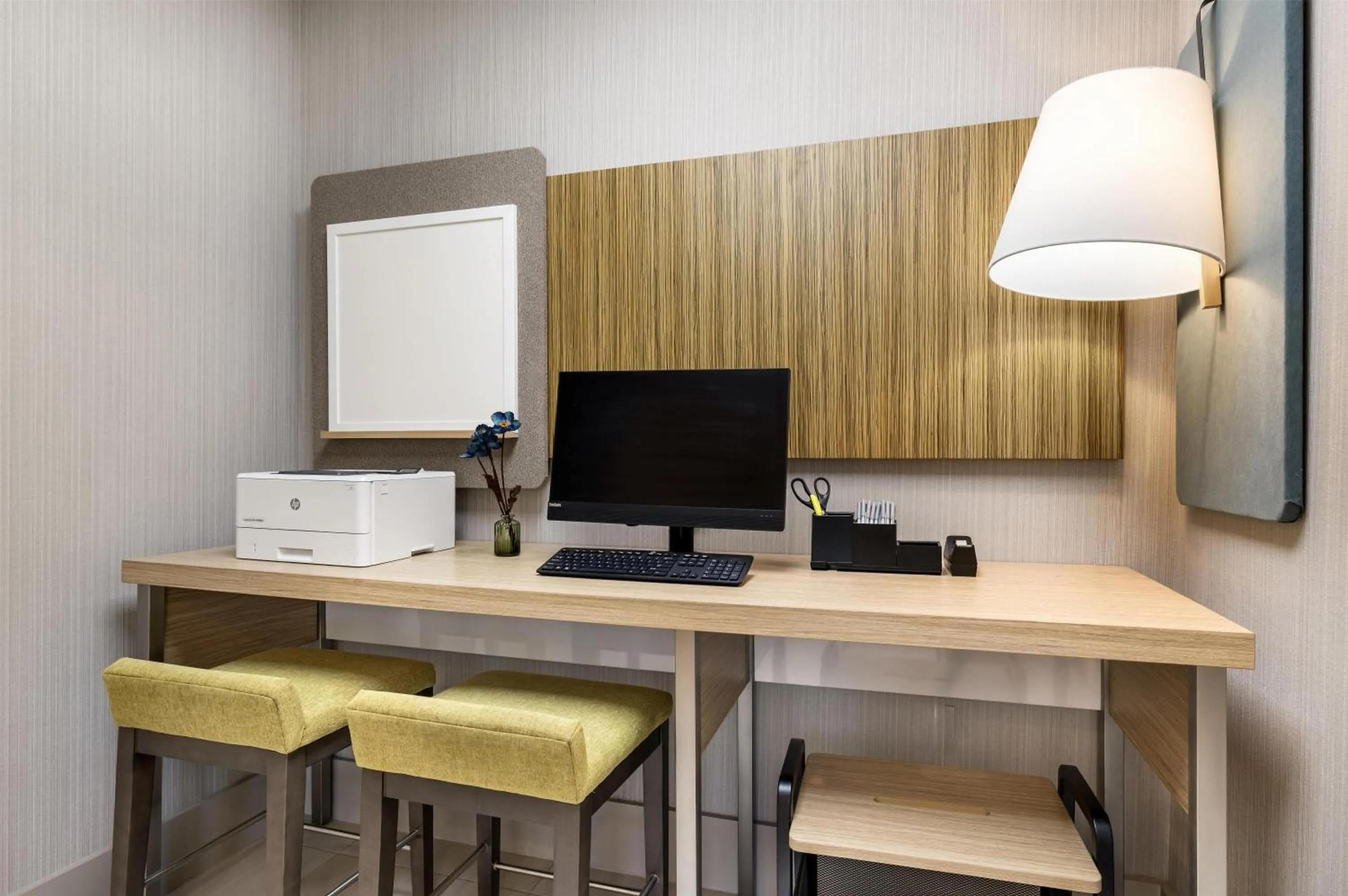 Business facilities in Hilton Garden Inn Mystic/Groton