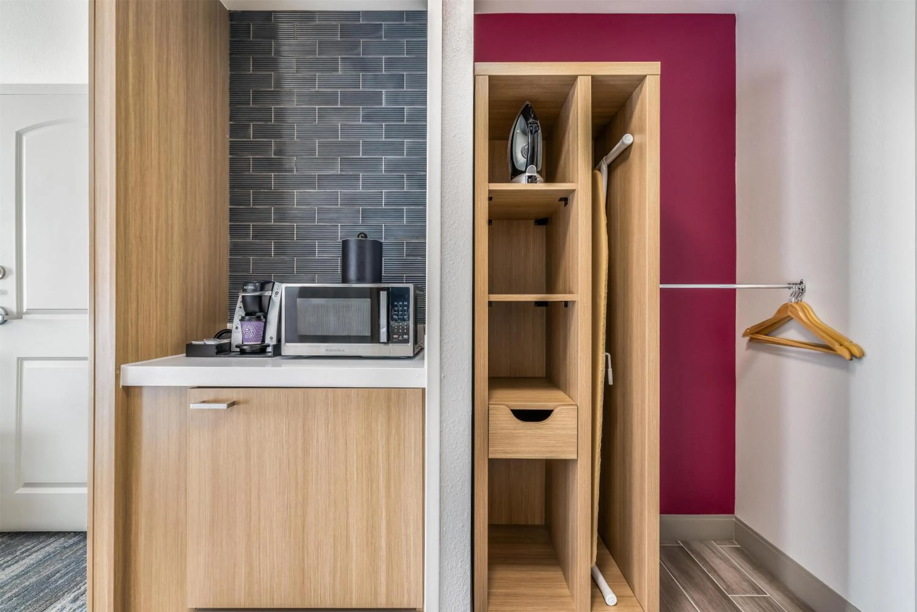 Photo of the whole room in Hilton Garden Inn Mystic/Groton