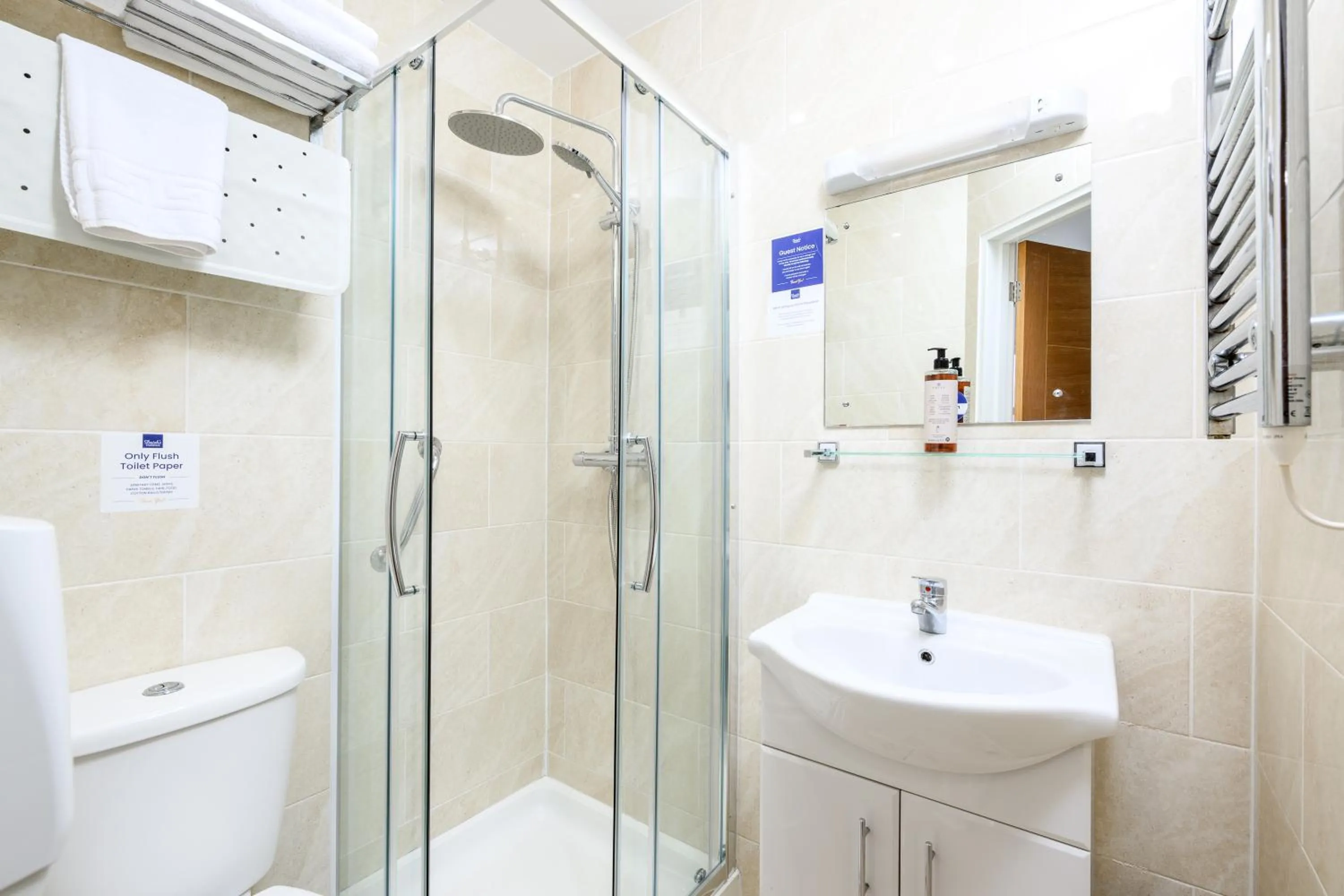 Bathroom in The Sandringham Hotel