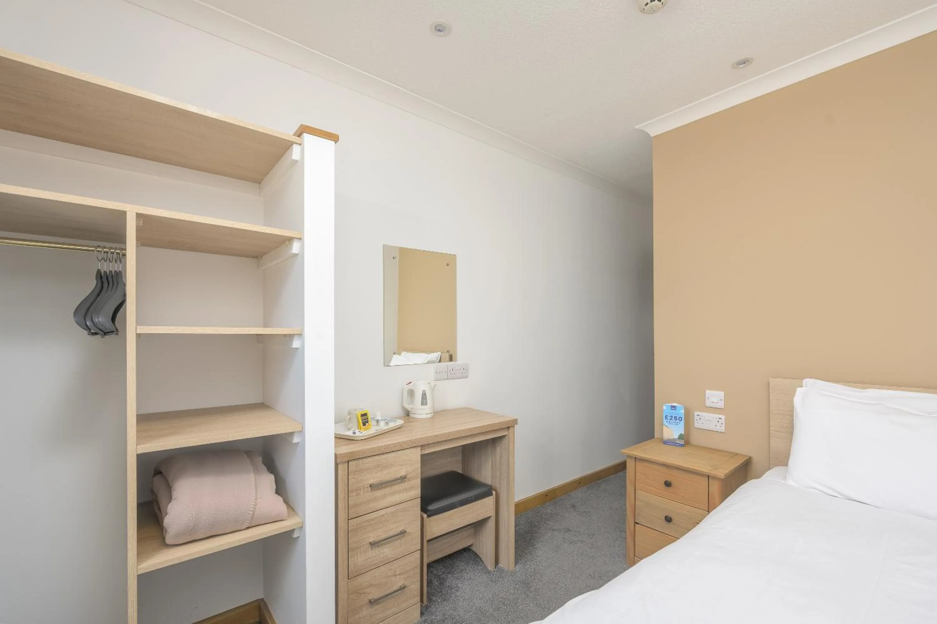 Bed in The Sandringham Hotel