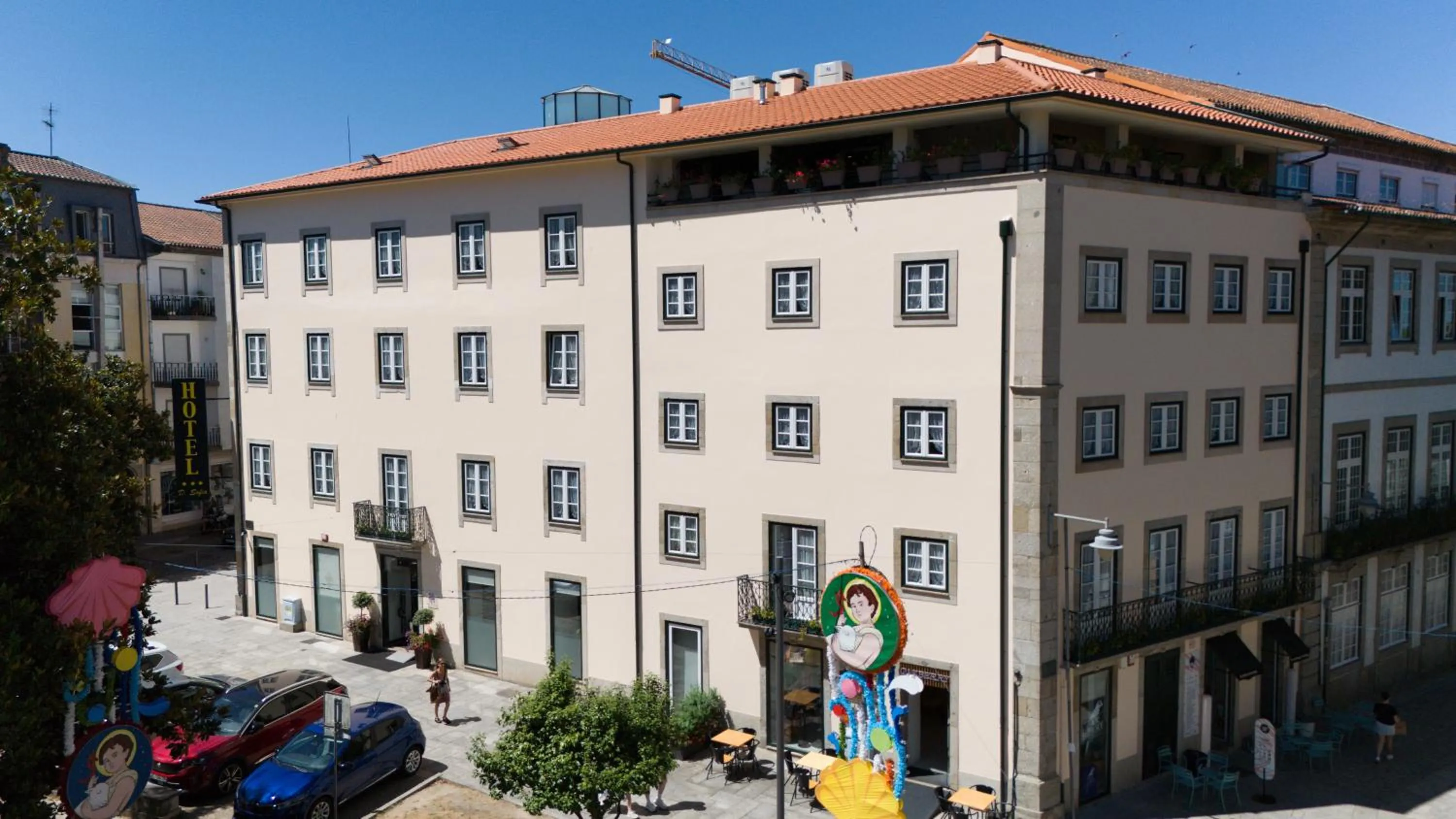 Property building in Hotel Dona Sofia