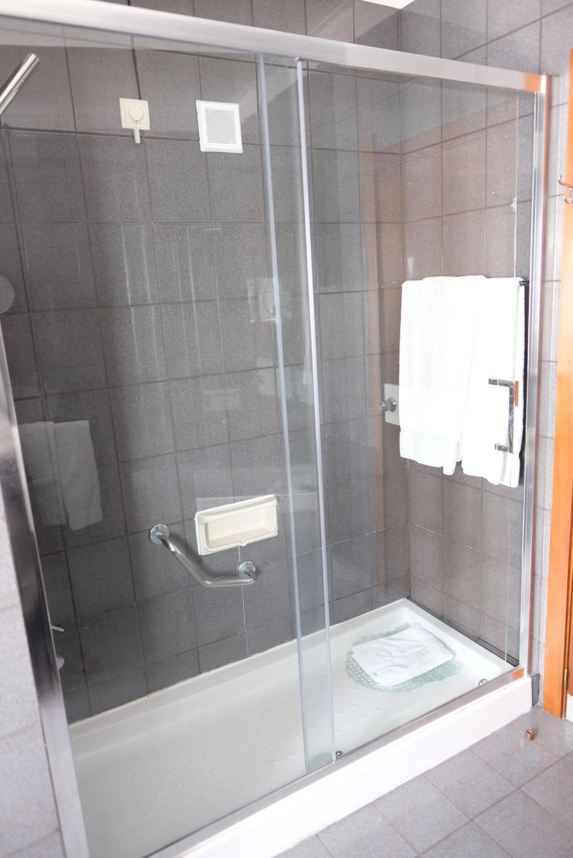 Toilet in Hotel Dona Sofia