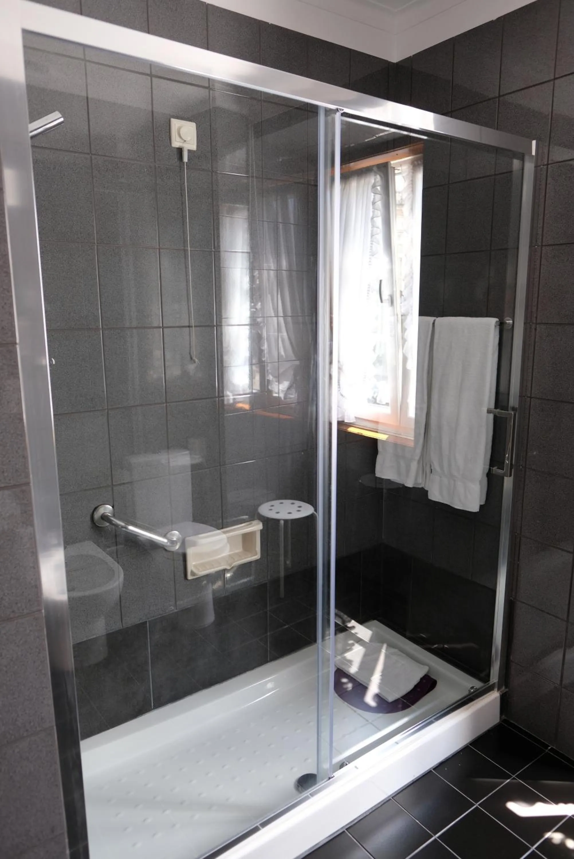 Toilet in Hotel Dona Sofia