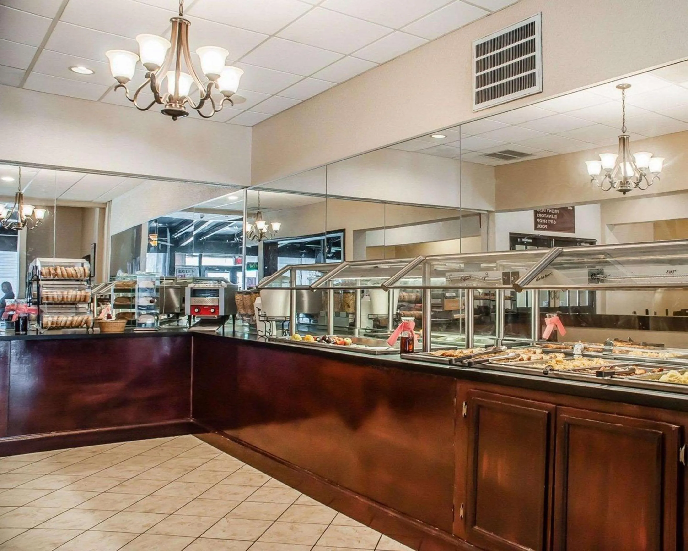 Breakfast in Quality Hotel & Suites At The Falls