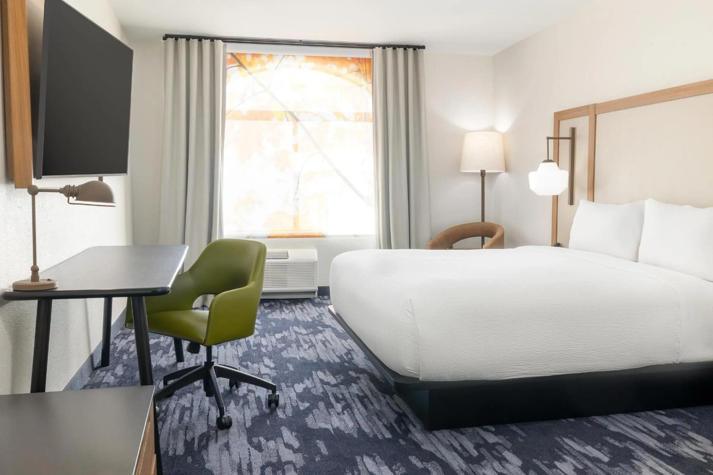 Bed in Fairfield by Marriott Inn & Suites Spokane Airport