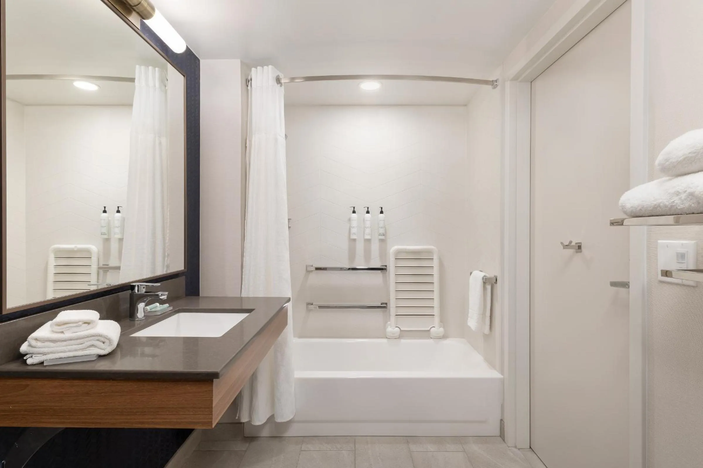 Bathroom in Fairfield by Marriott Inn & Suites Spokane Airport