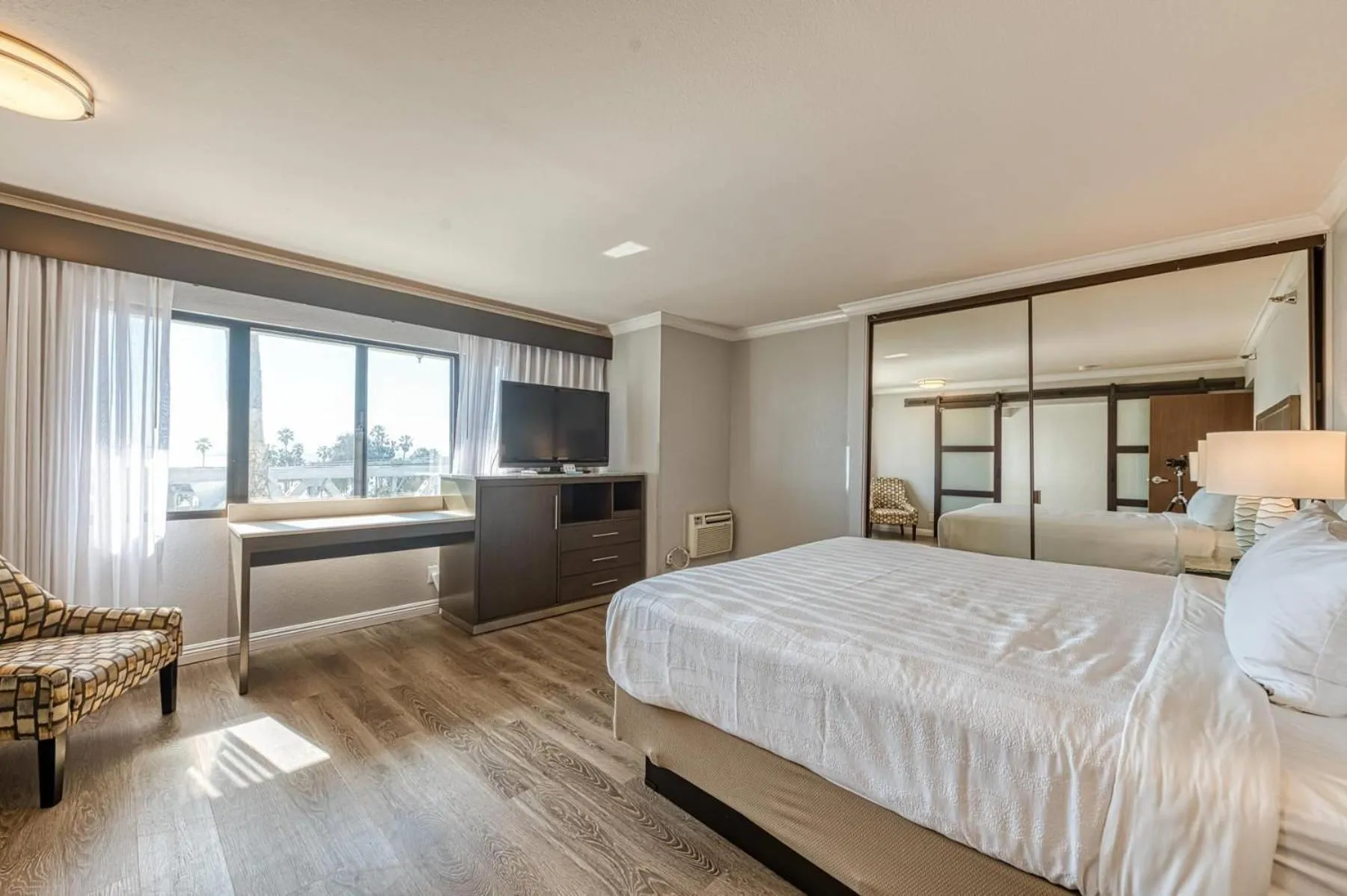 Bedroom, Bed in Amanzi Hotel, an Ascend Collection Hotel