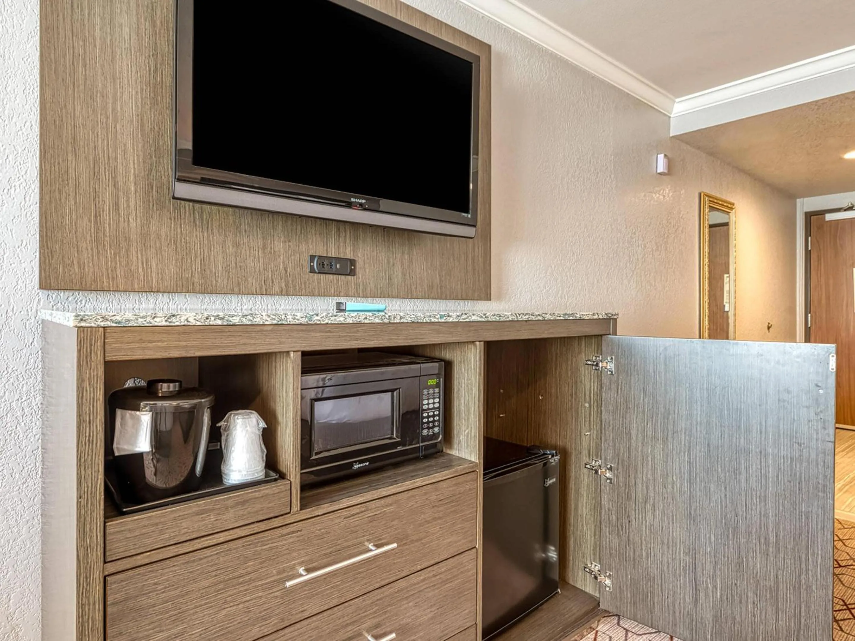 Bedroom in Amanzi Hotel, an Ascend Collection Hotel