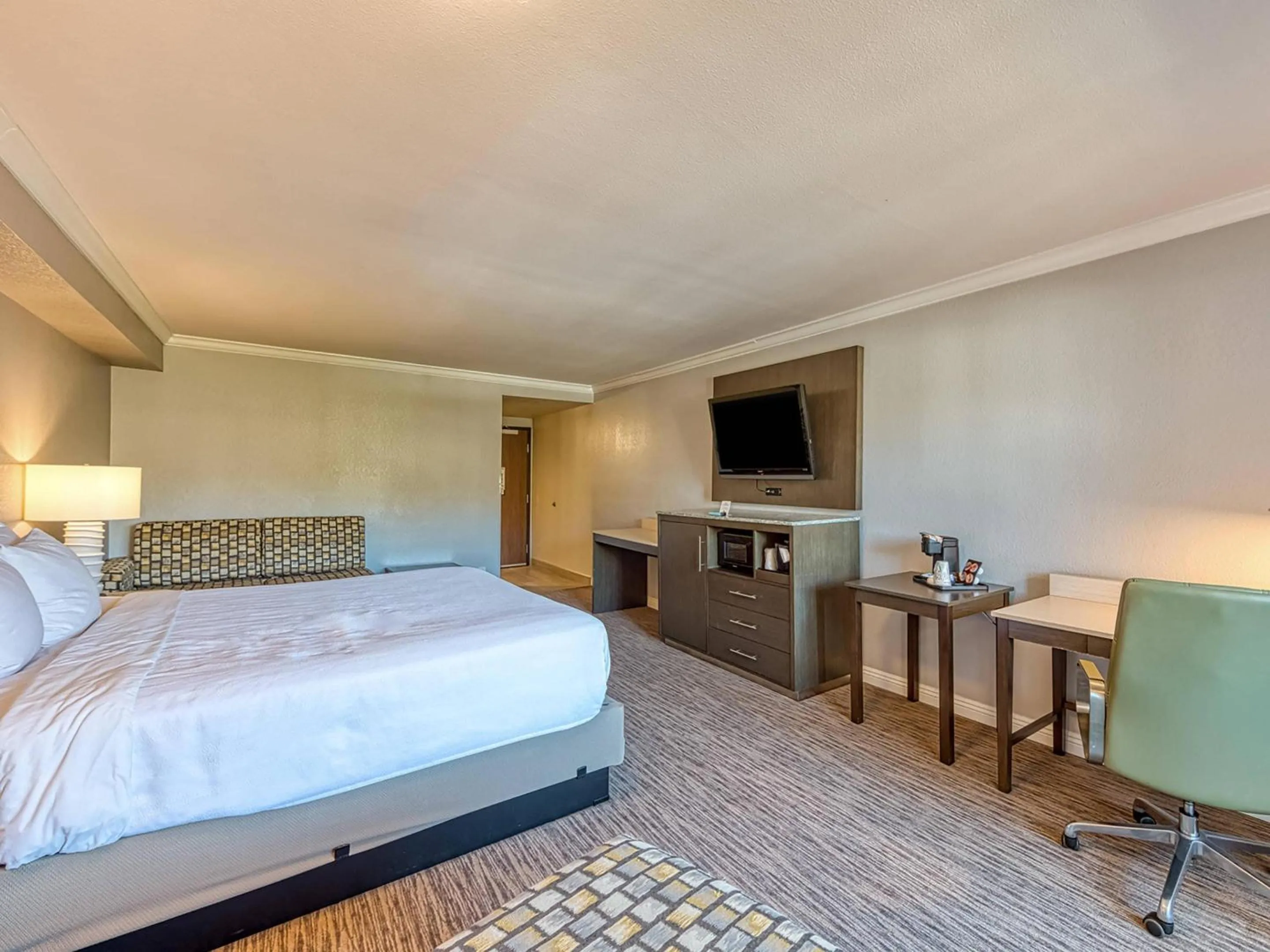 Bedroom, Bed in Amanzi Hotel, an Ascend Collection Hotel