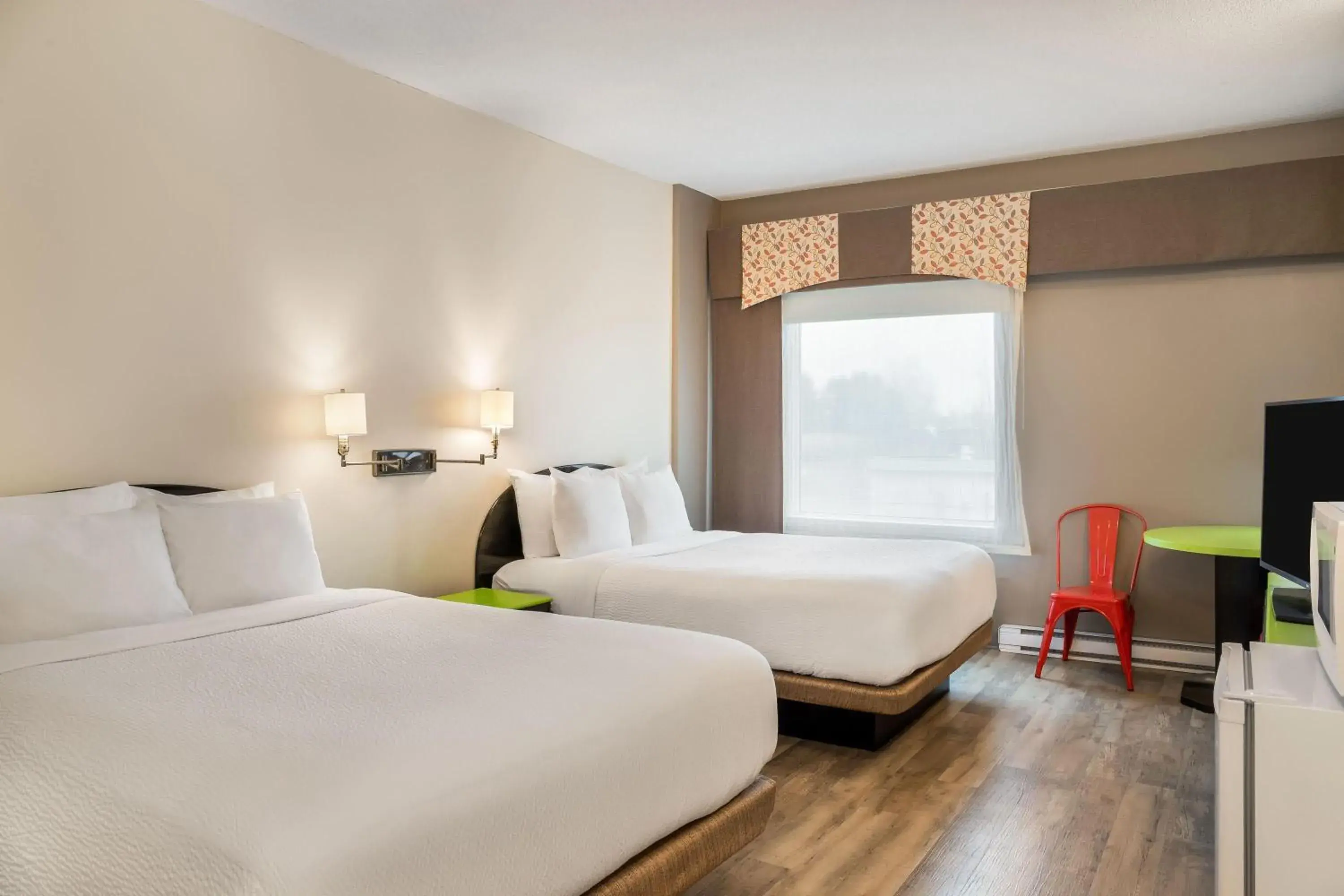 Standard Double Room with Two Double Beds - Non-Smoking in Days Inn by Wyndham Berthierville Standard Double Room with Two Double Beds - Non-Smoking in Days Inn by Wyndham Berthierville