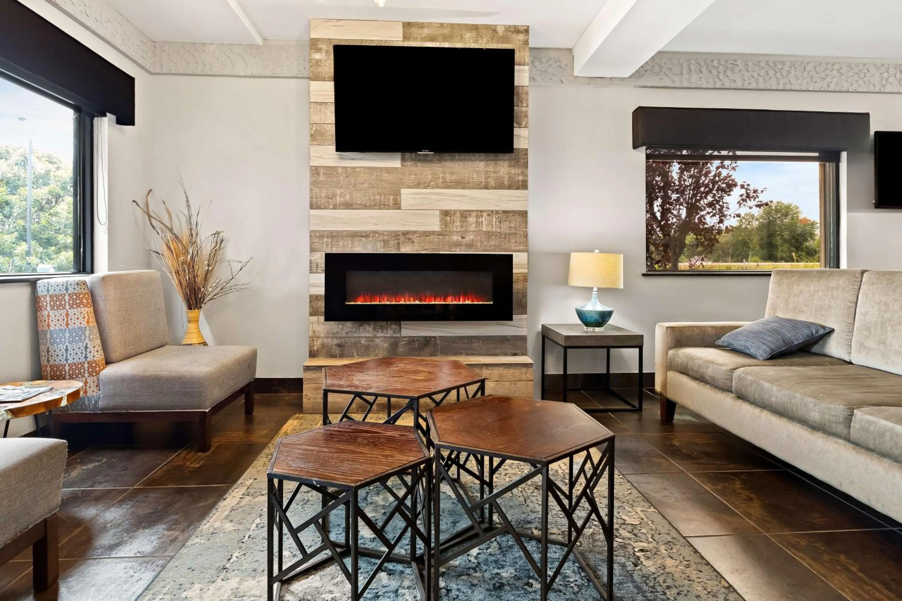 Lobby or reception in Best Western Paducah Inn