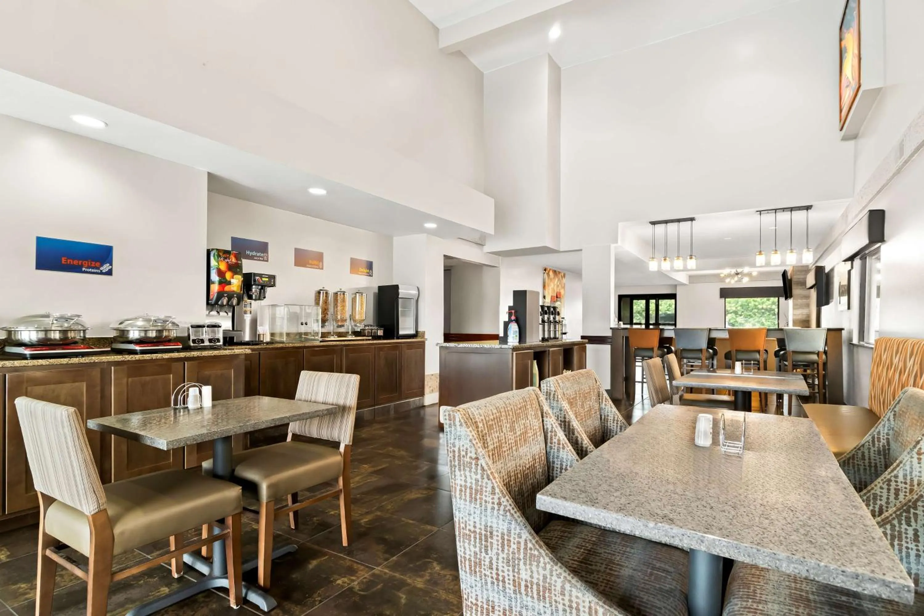 Breakfast in Best Western Paducah Inn