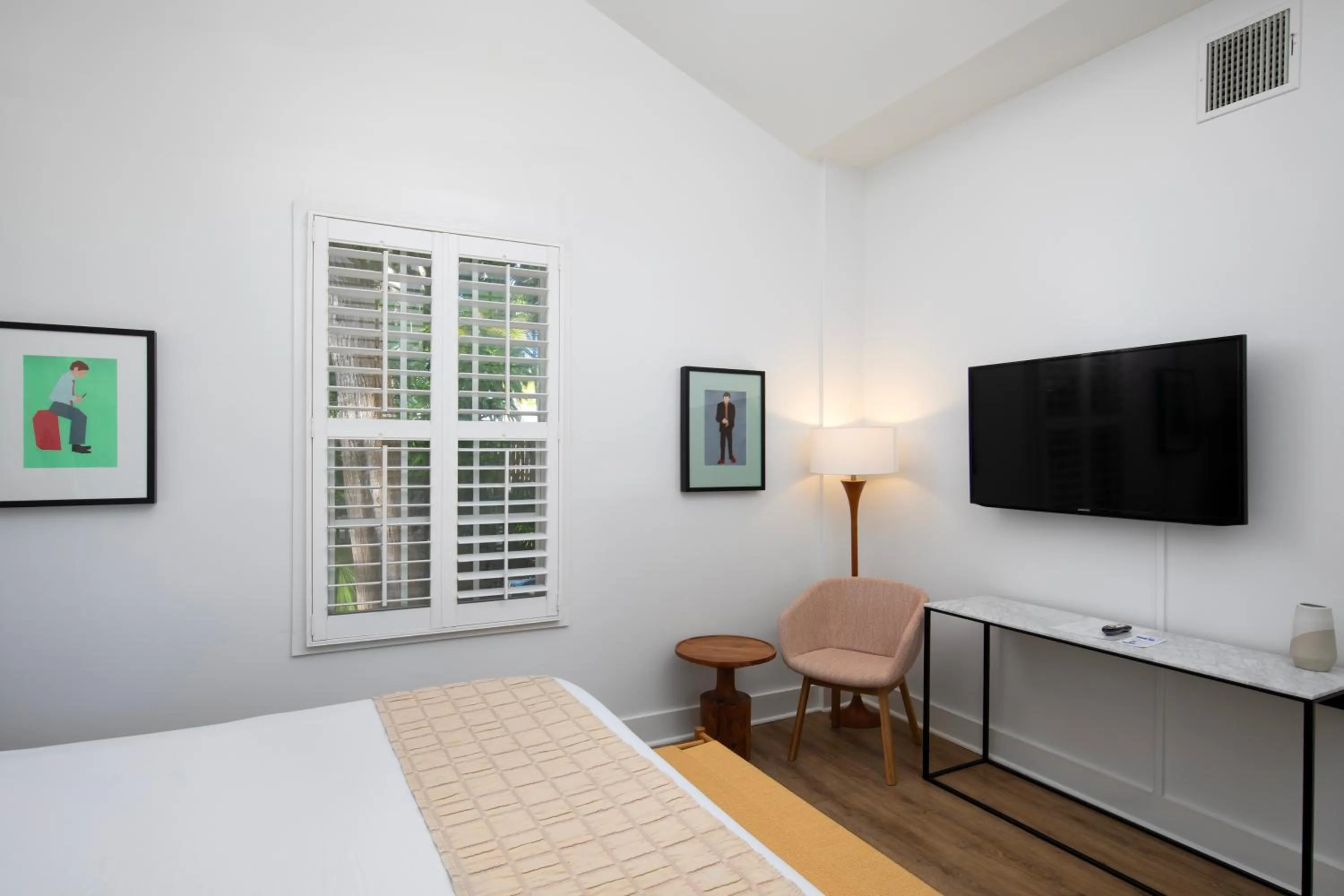 Bedroom, Bed in Paradise Inn - Adult Exclusive