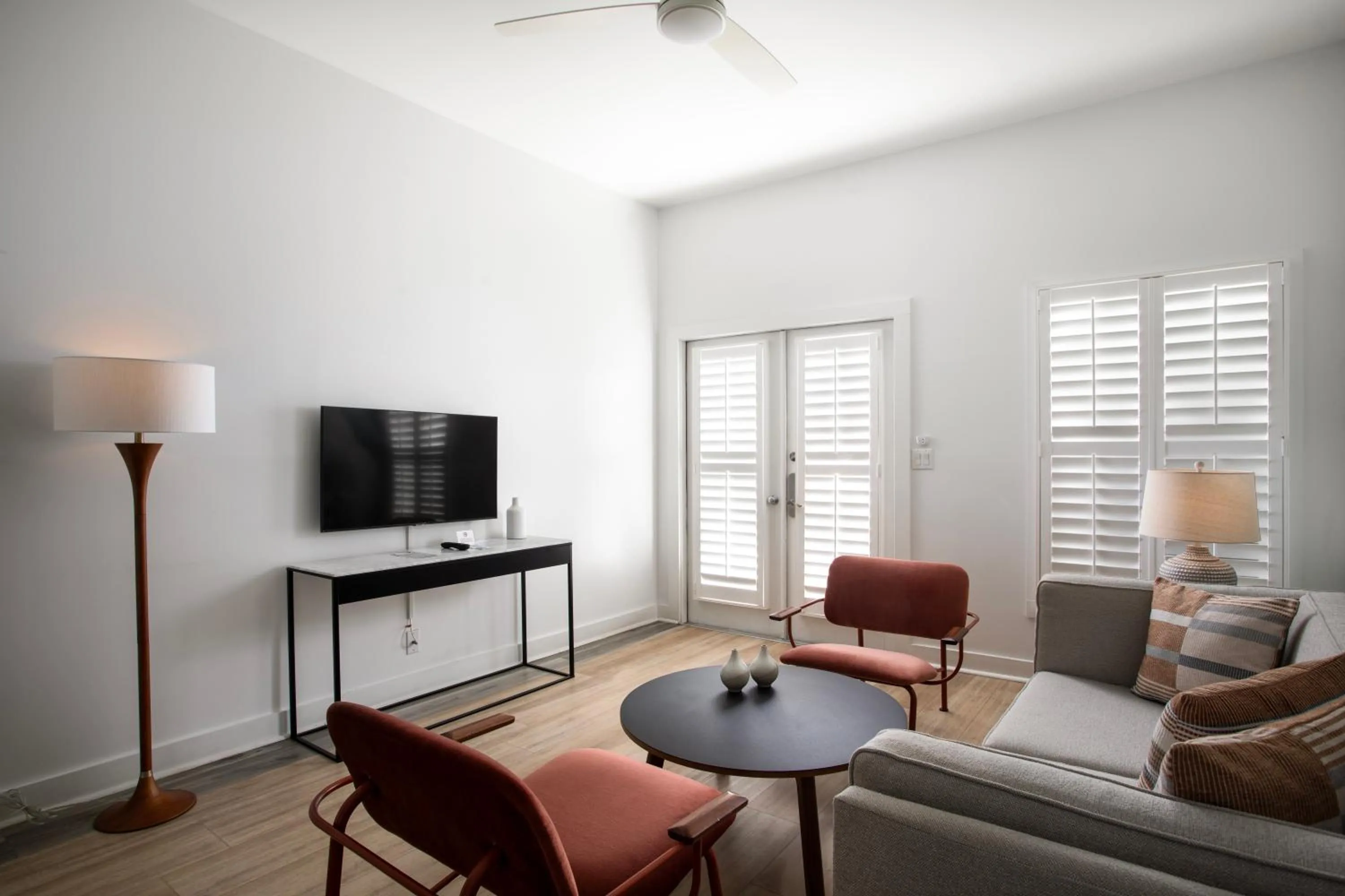 Living room in Paradise Inn - Adult Exclusive