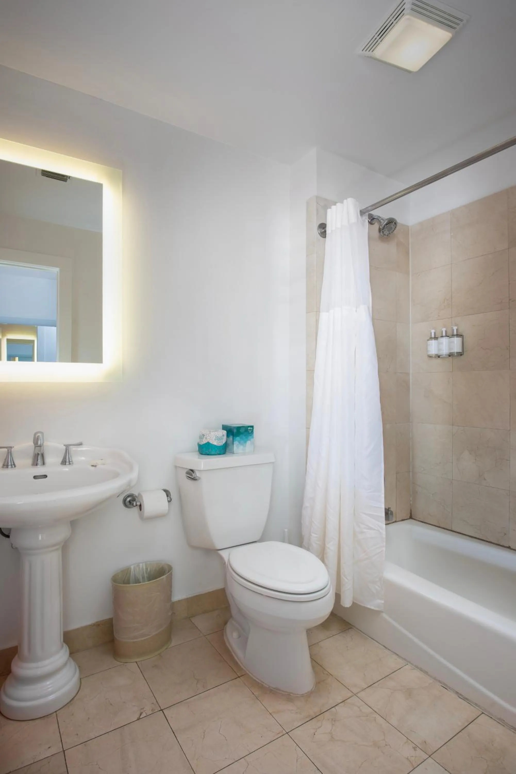 Bathroom in Paradise Inn - Adult Exclusive