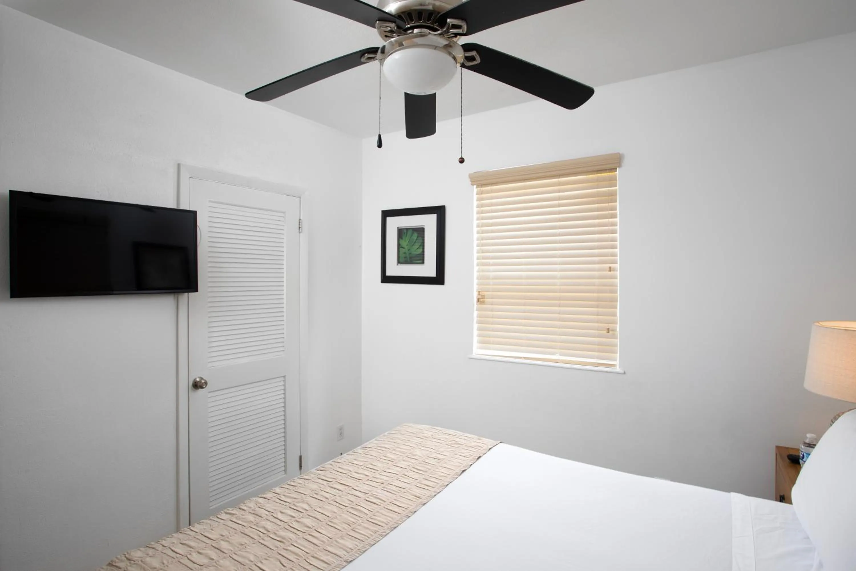 Bedroom, Bed in Paradise Inn - Adult Exclusive