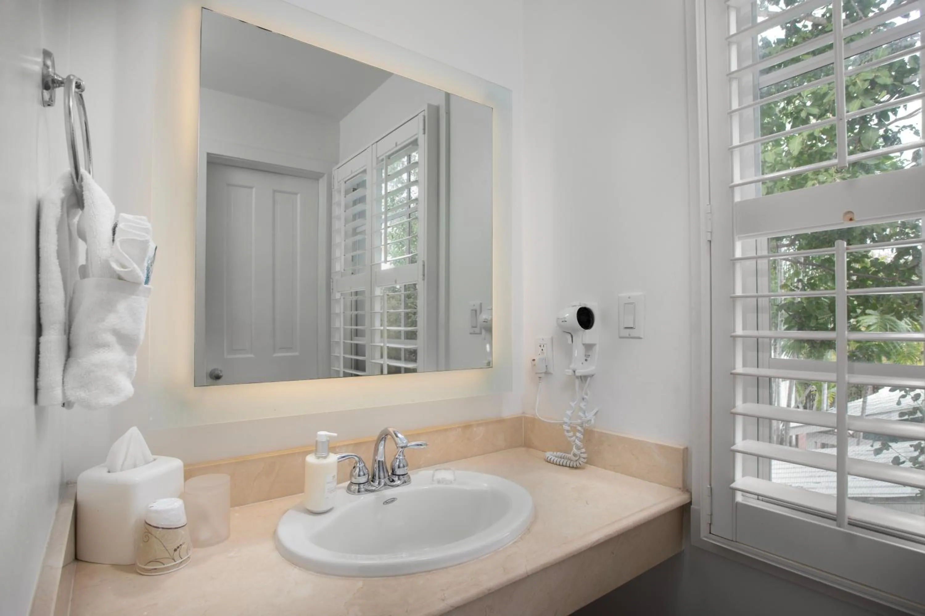 Bathroom in Paradise Inn - Adult Exclusive