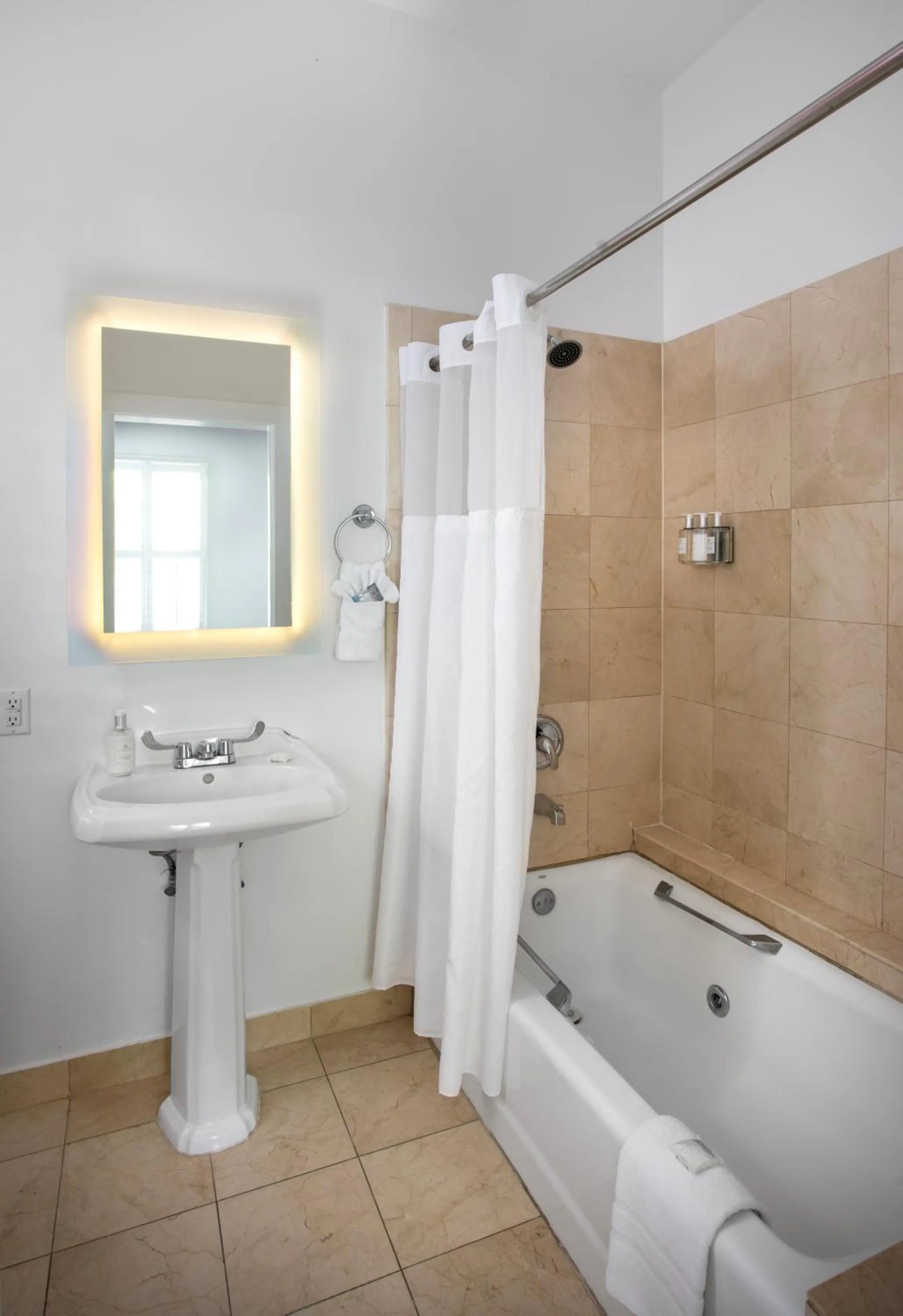 Bathroom in Paradise Inn - Adult Exclusive