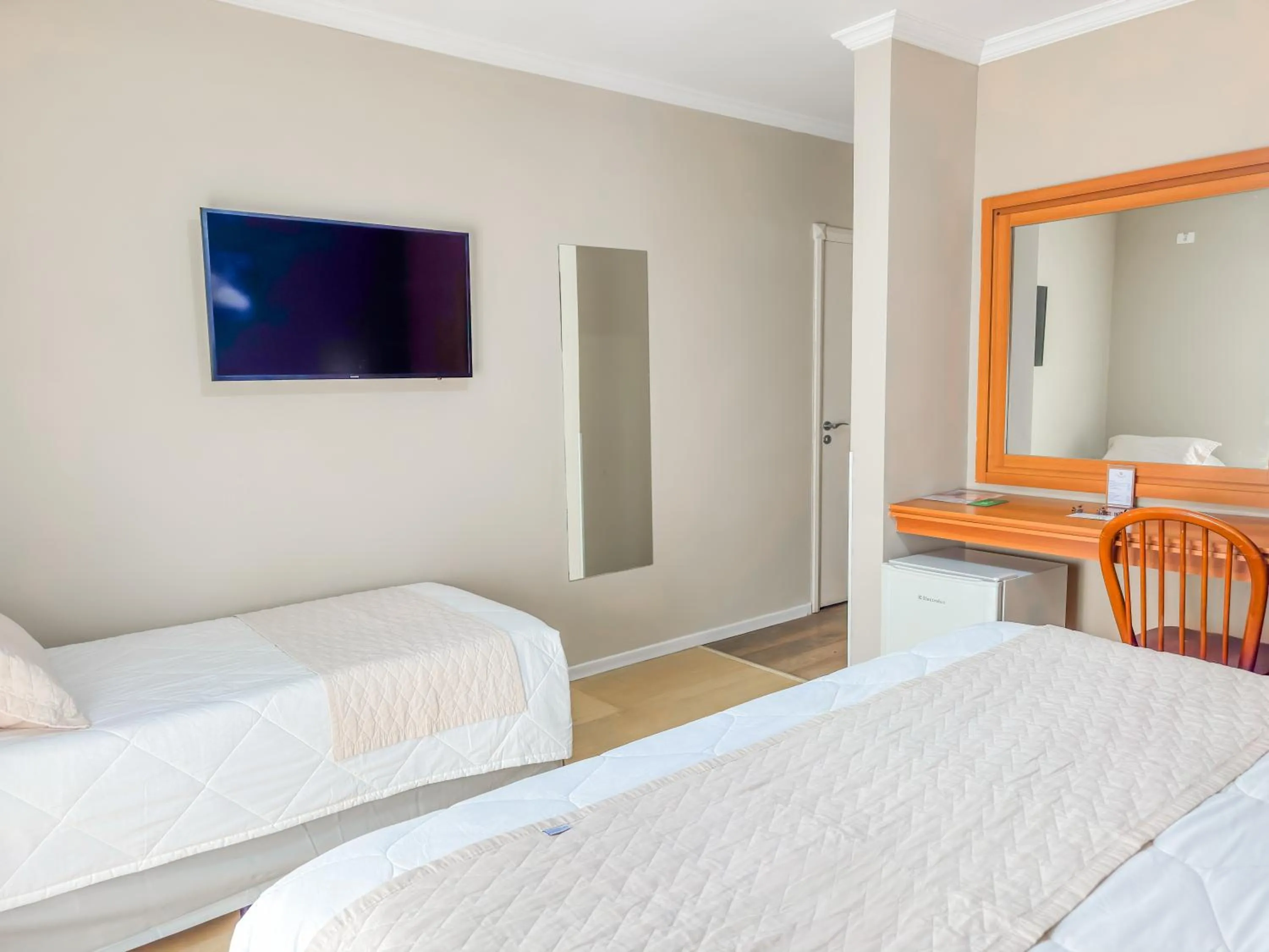 Bedroom, Bed in Pousada Nacional Inn Campos do Jordão