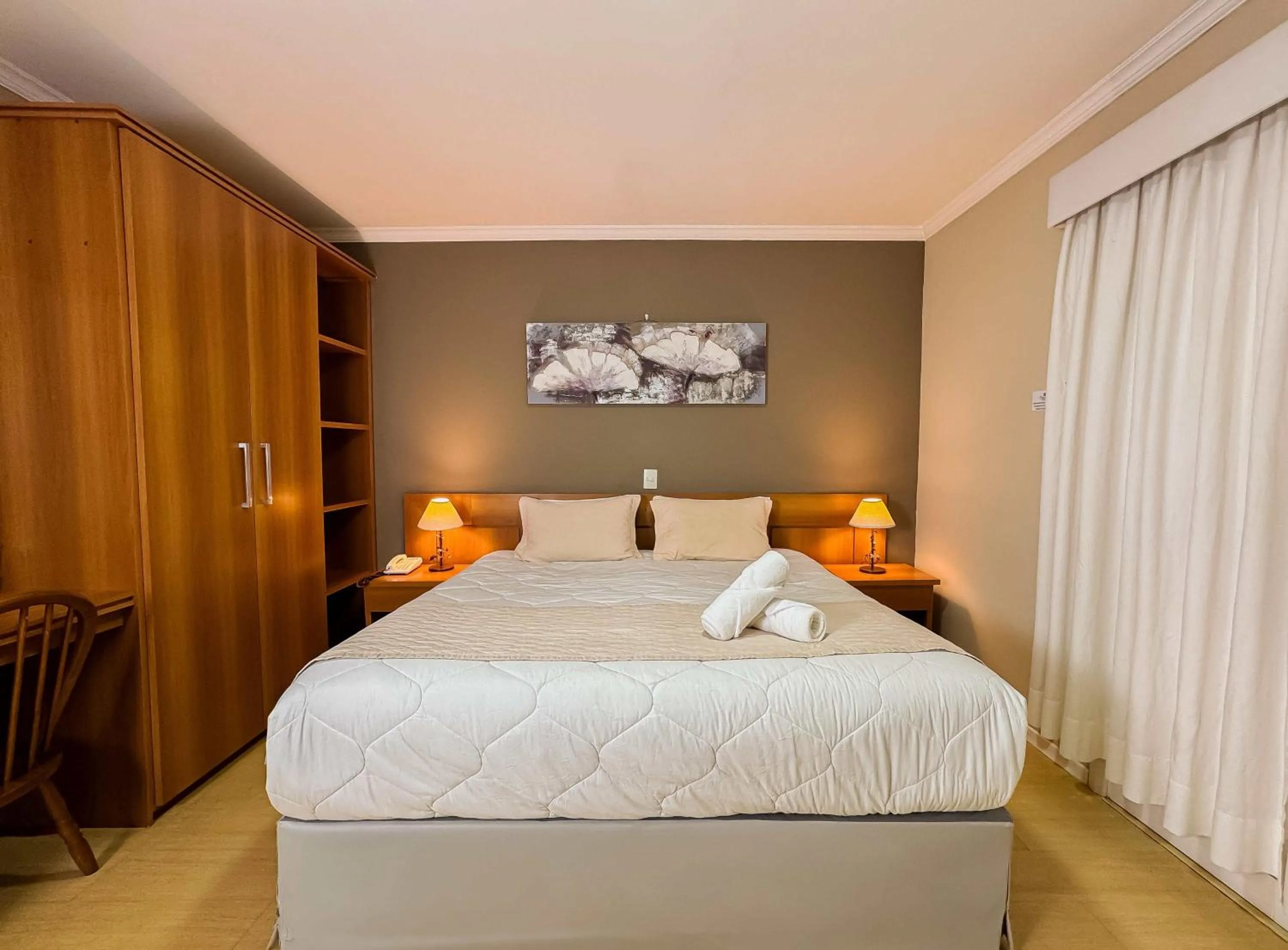 Bedroom, Bed in Pousada Nacional Inn Campos do Jordão