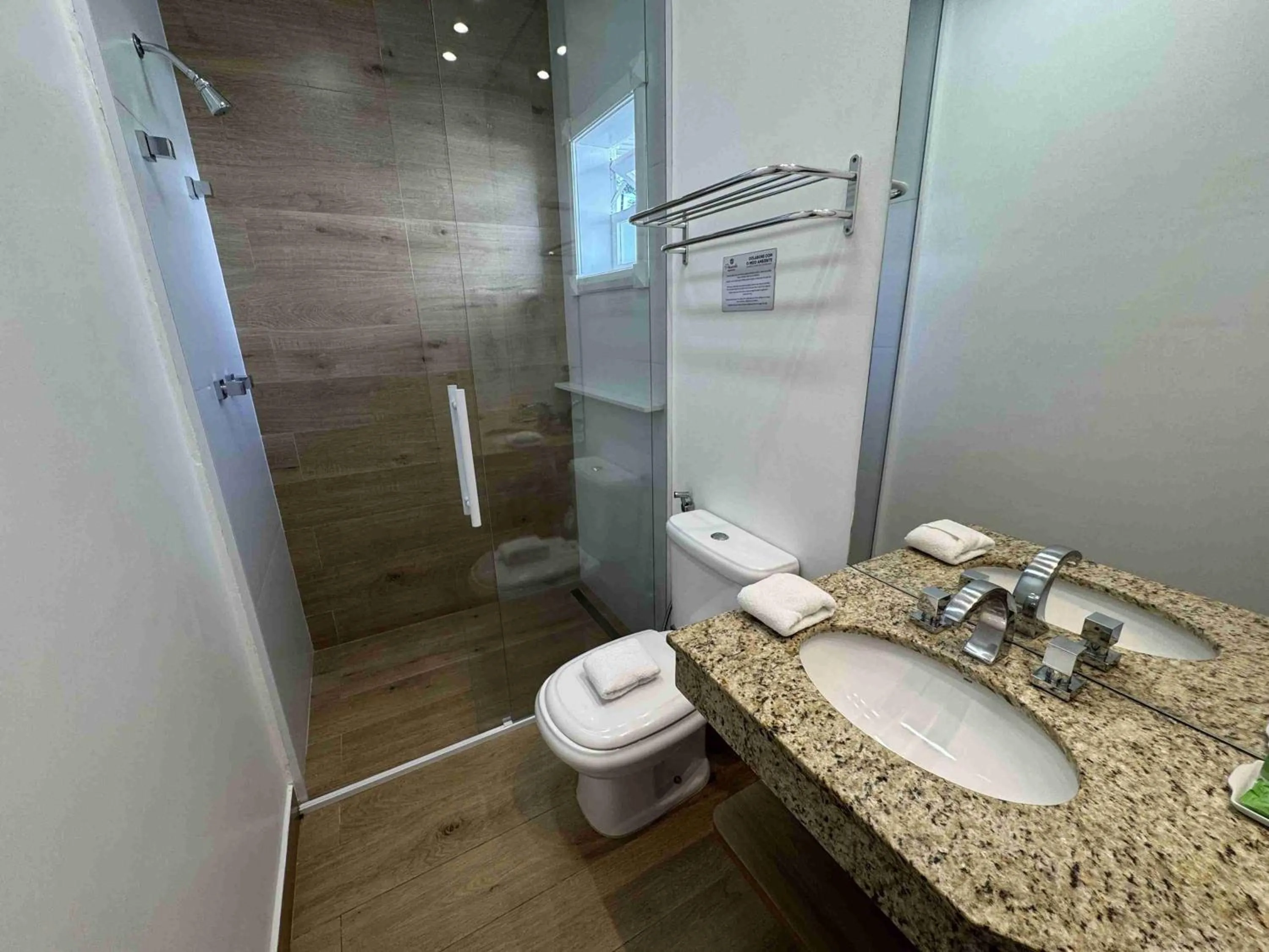 Bathroom in Pousada Nacional Inn Campos do Jordão