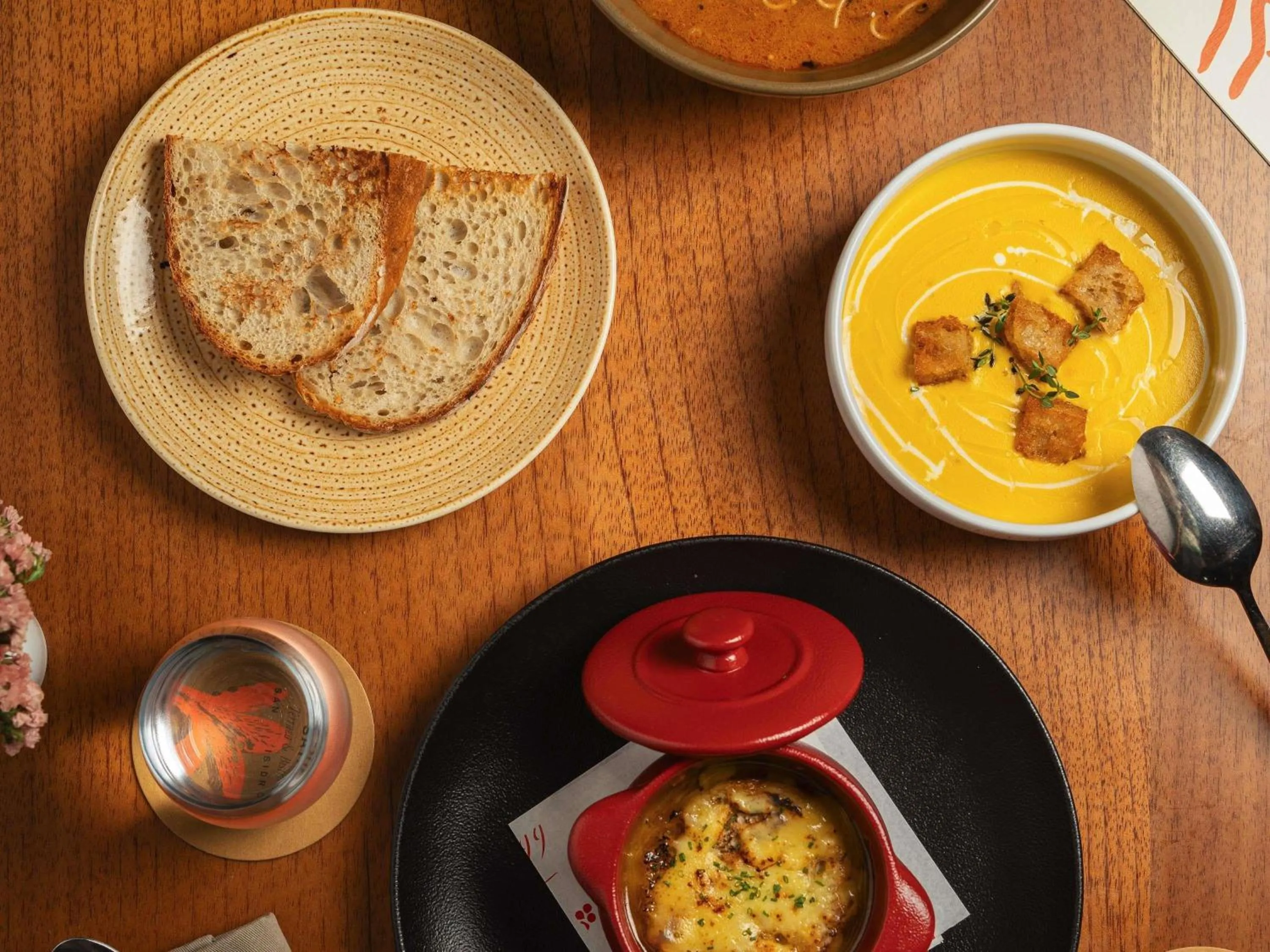 Restaurant/places to eat in Manto Hotel Lima - MGallery Collection