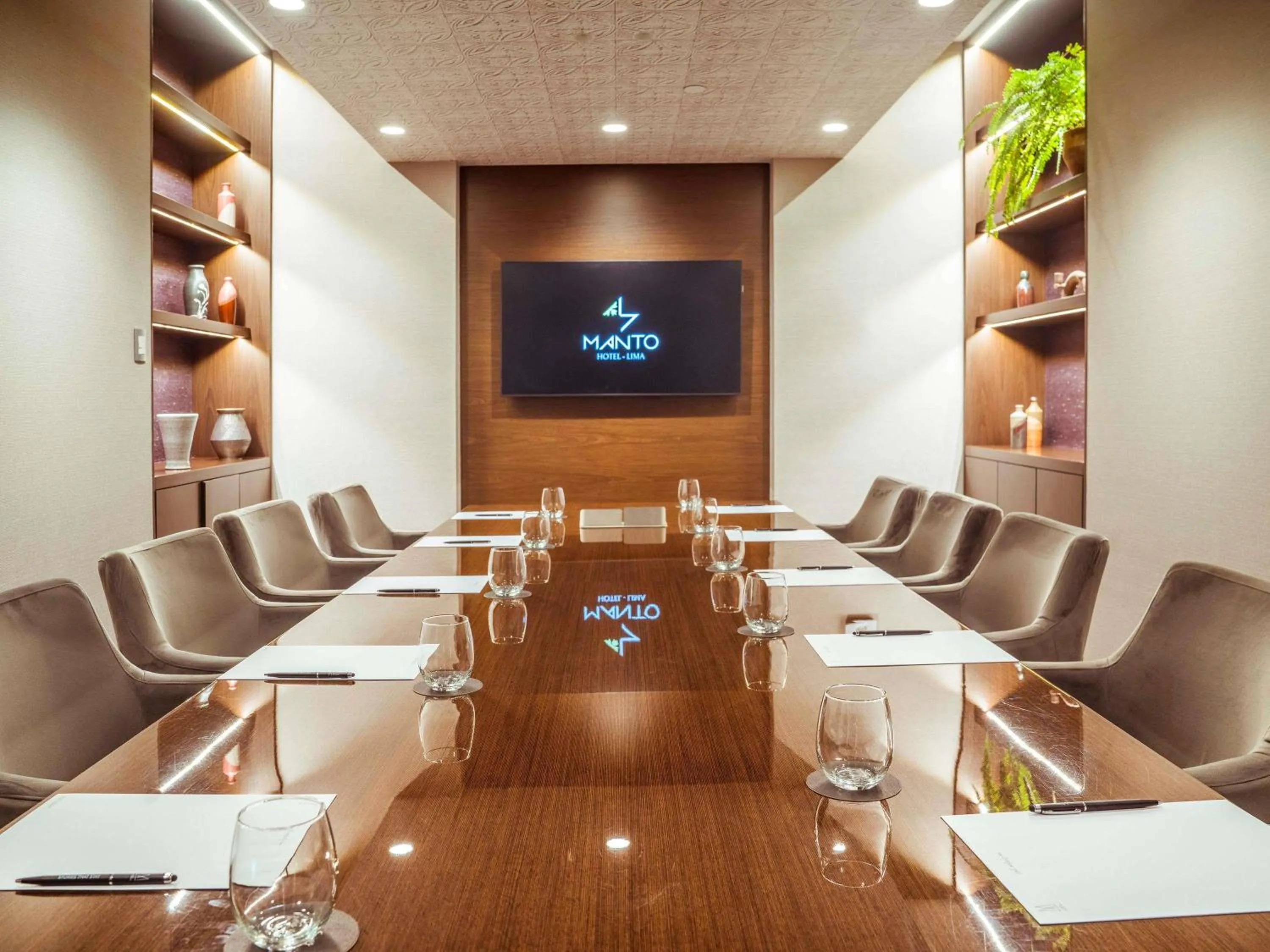 Meeting/conference room in Manto Hotel Lima - MGallery Collection