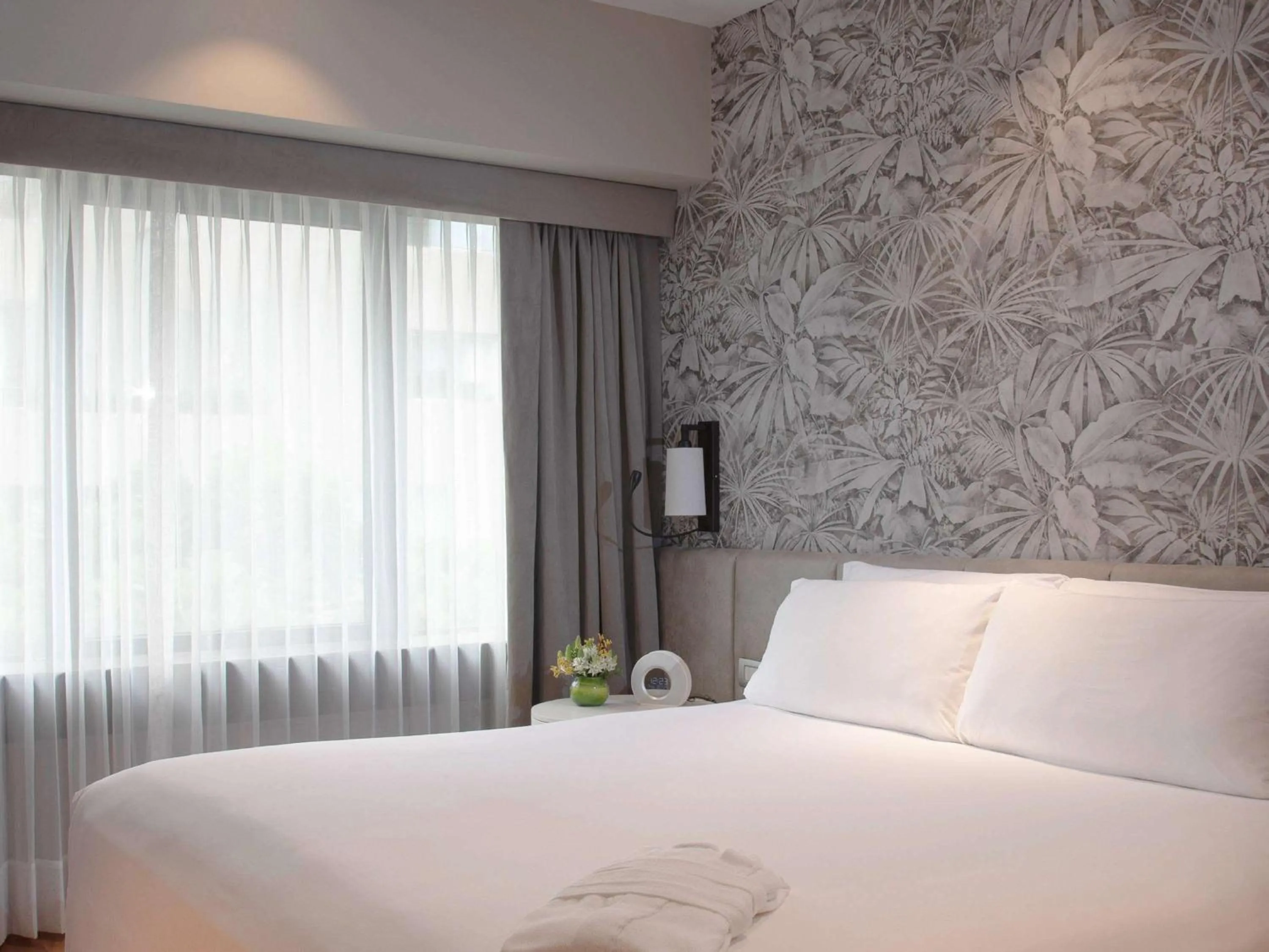 Property building, Bed in Manto Hotel Lima - MGallery Collection