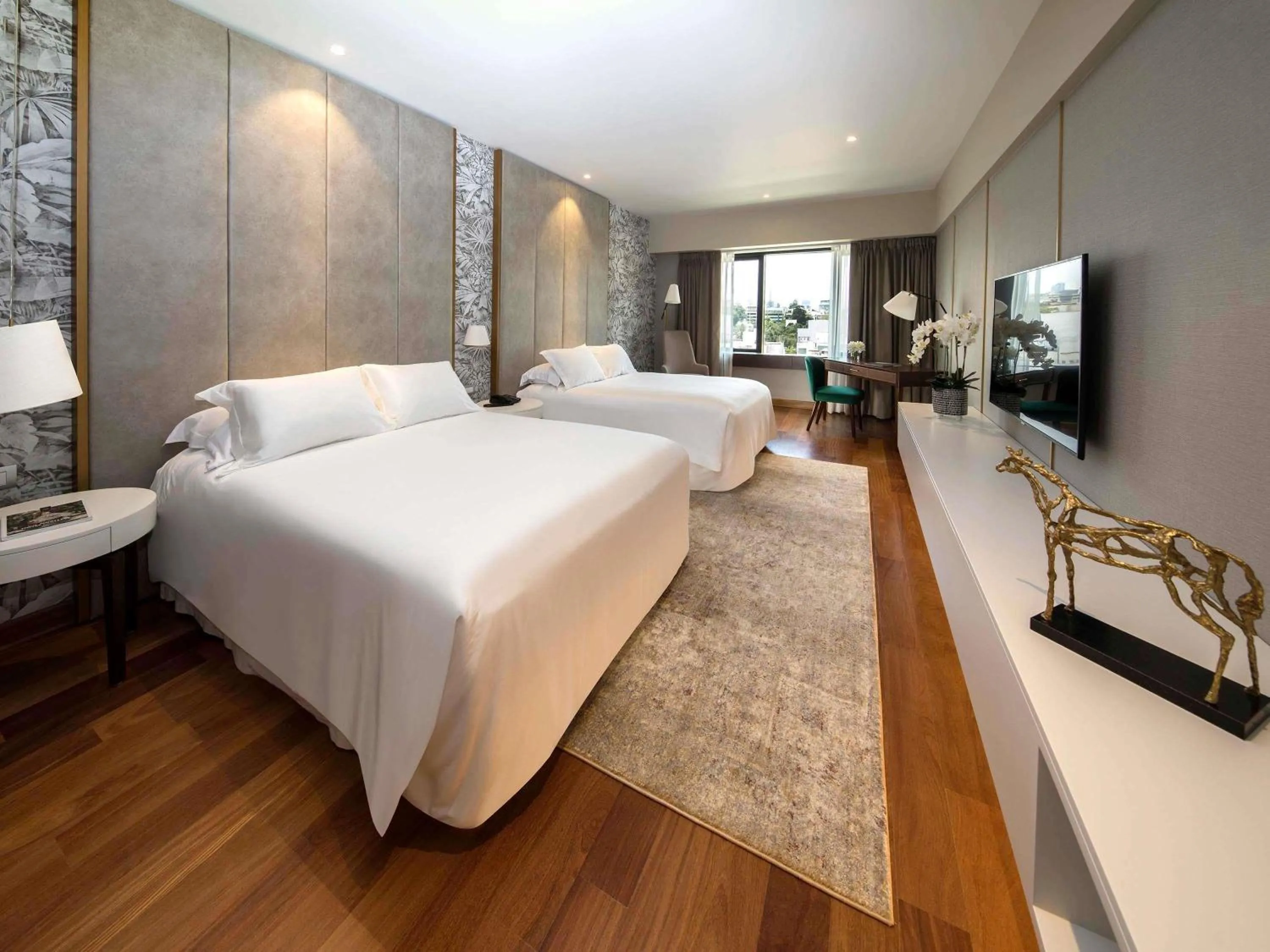 Bedroom, Bed in Manto Hotel Lima - MGallery Collection