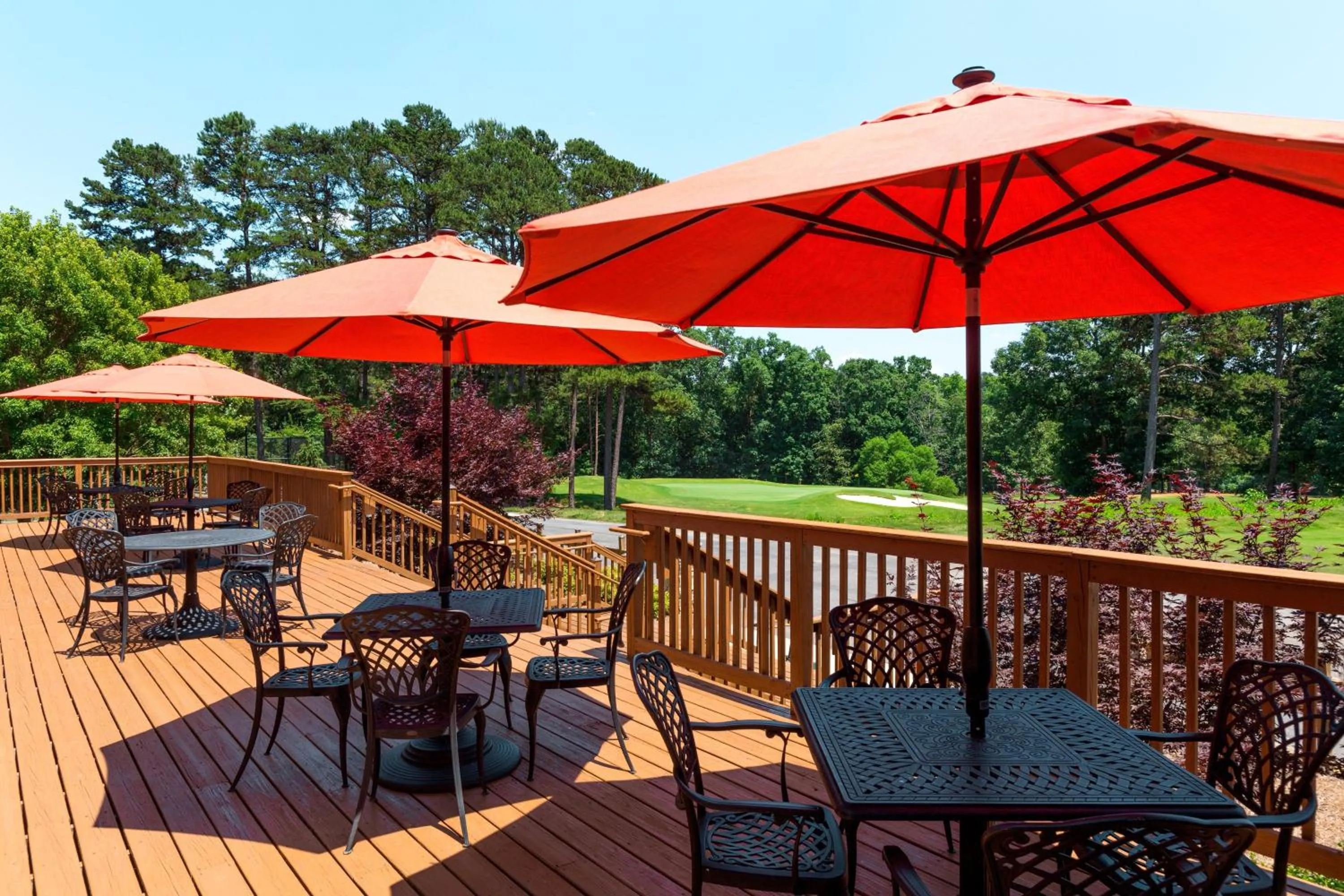Golfcourse in Embassy Suites Greenville Golf Resort & Conference Center