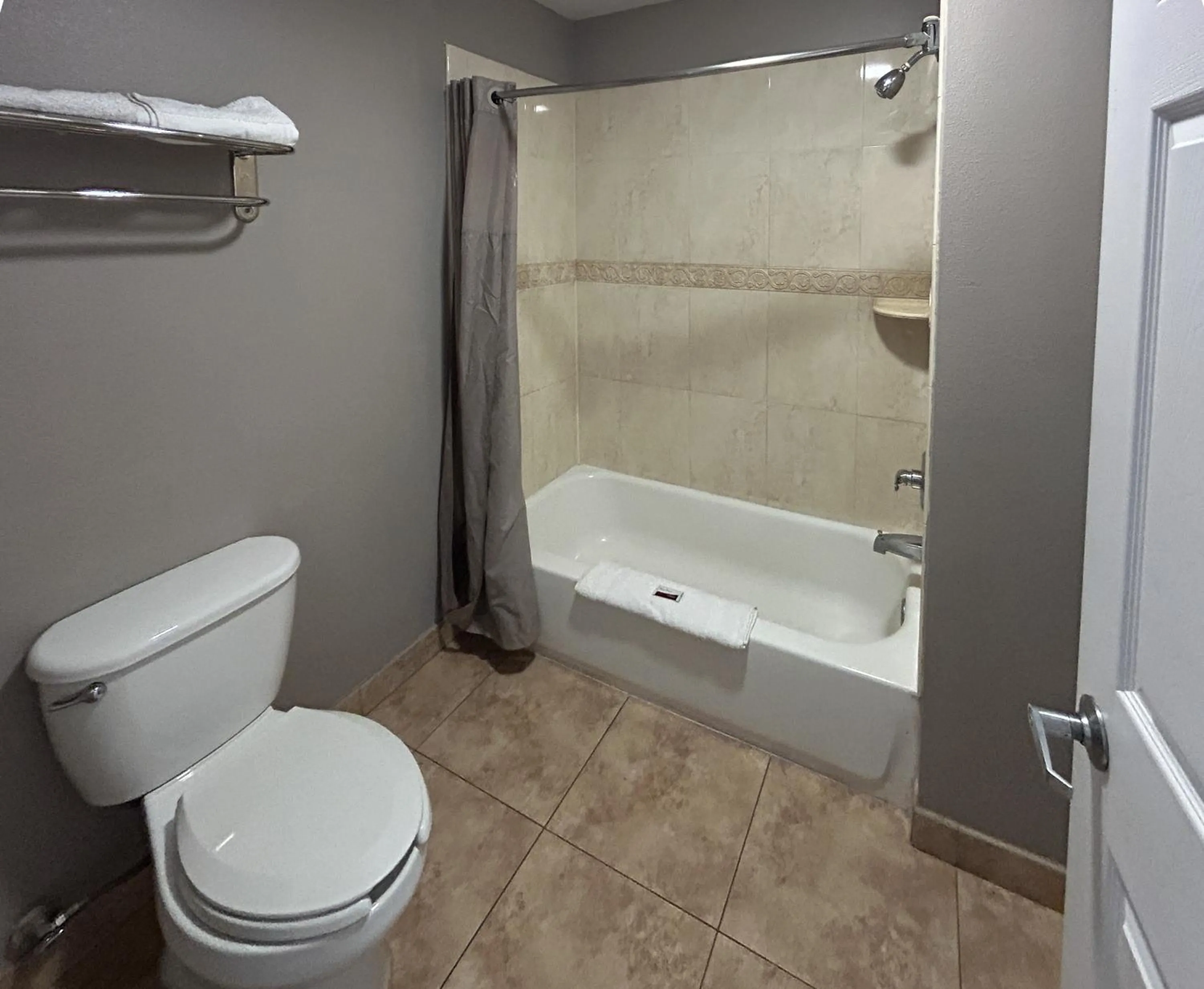 Bathroom in Studio 6 Mojave, CA - Airport