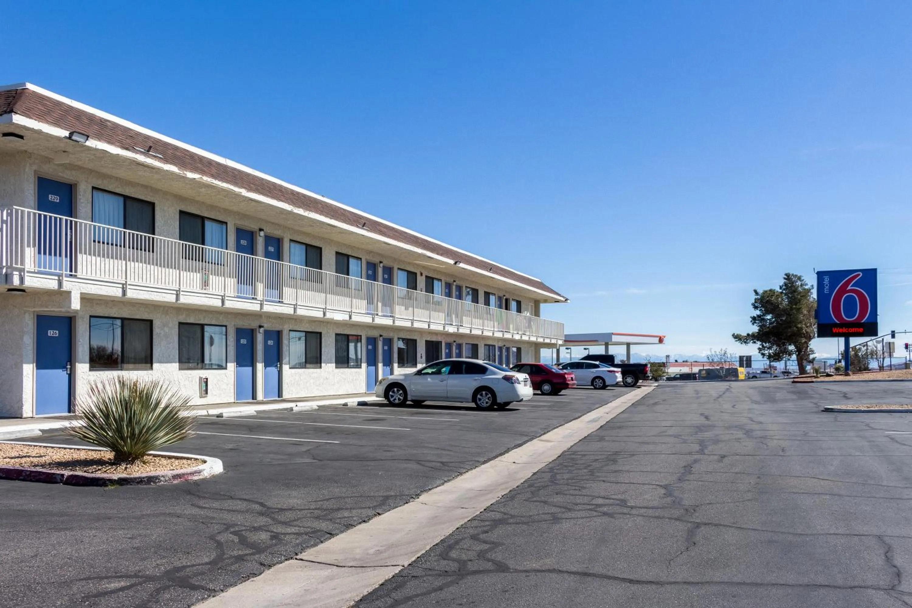 Property building in Motel 6-Mojave, CA - Airport