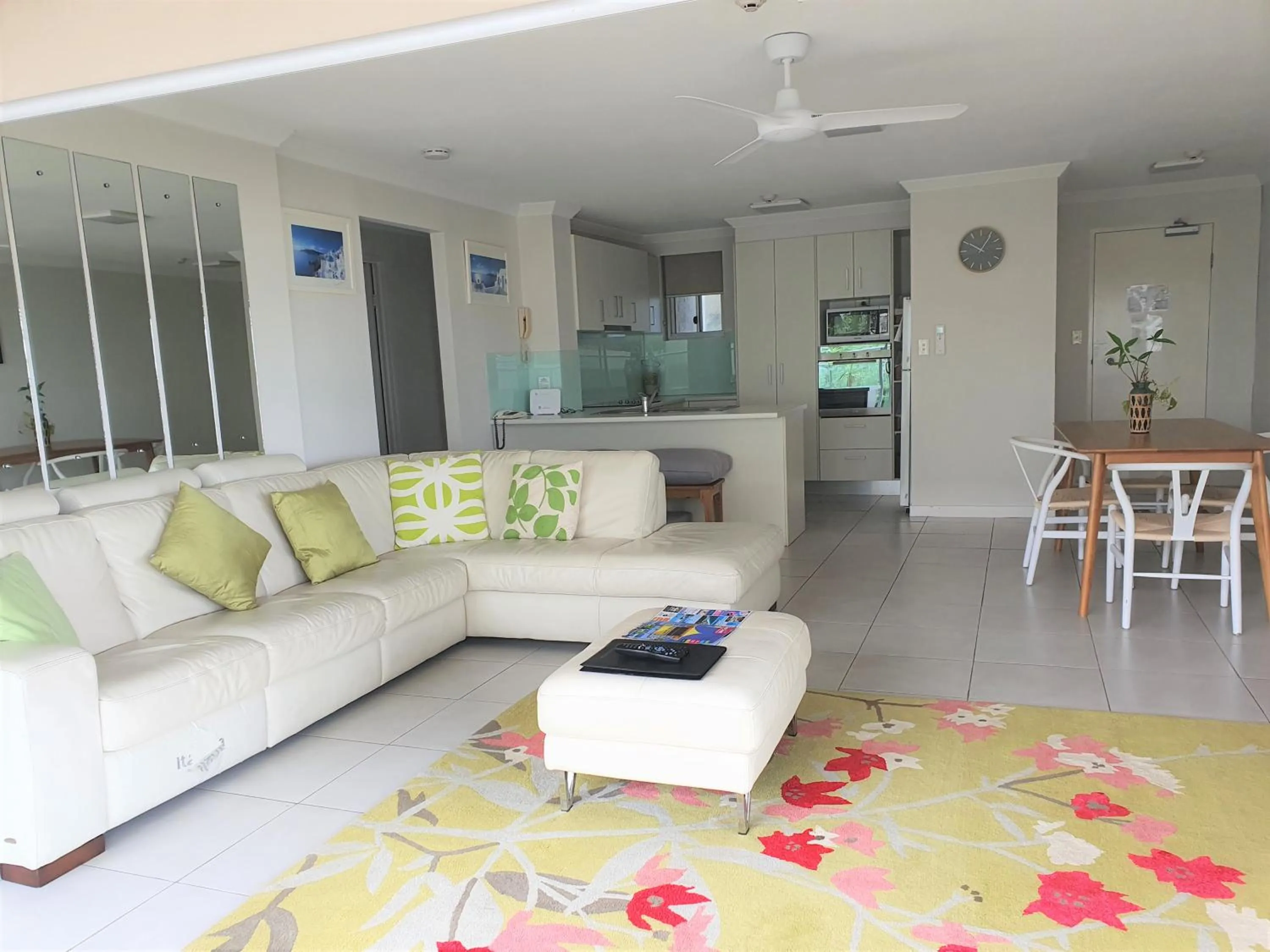 Pacific Surf Absolute Beachfront Apartments